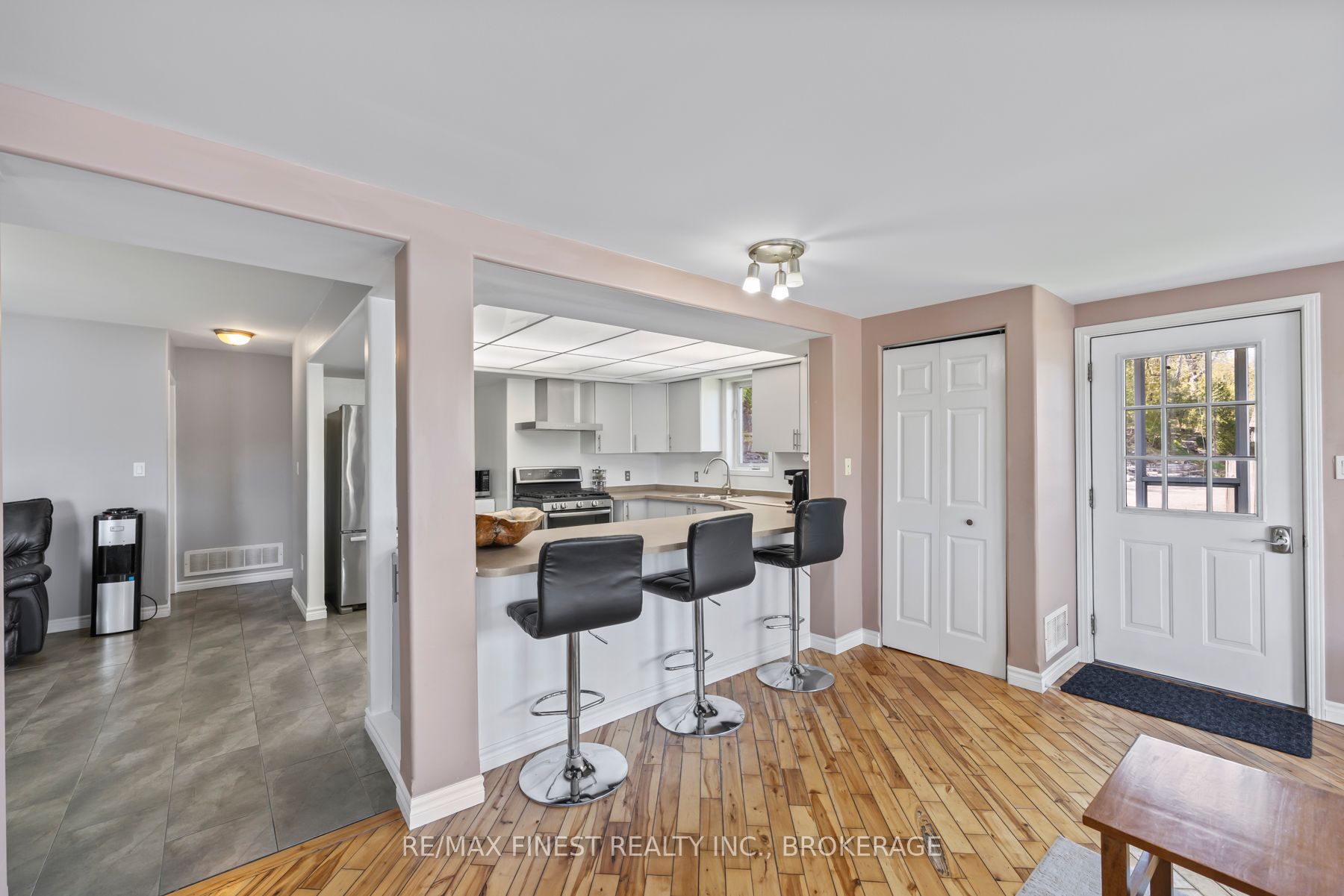 1048 Lark Lane Property Photo 23