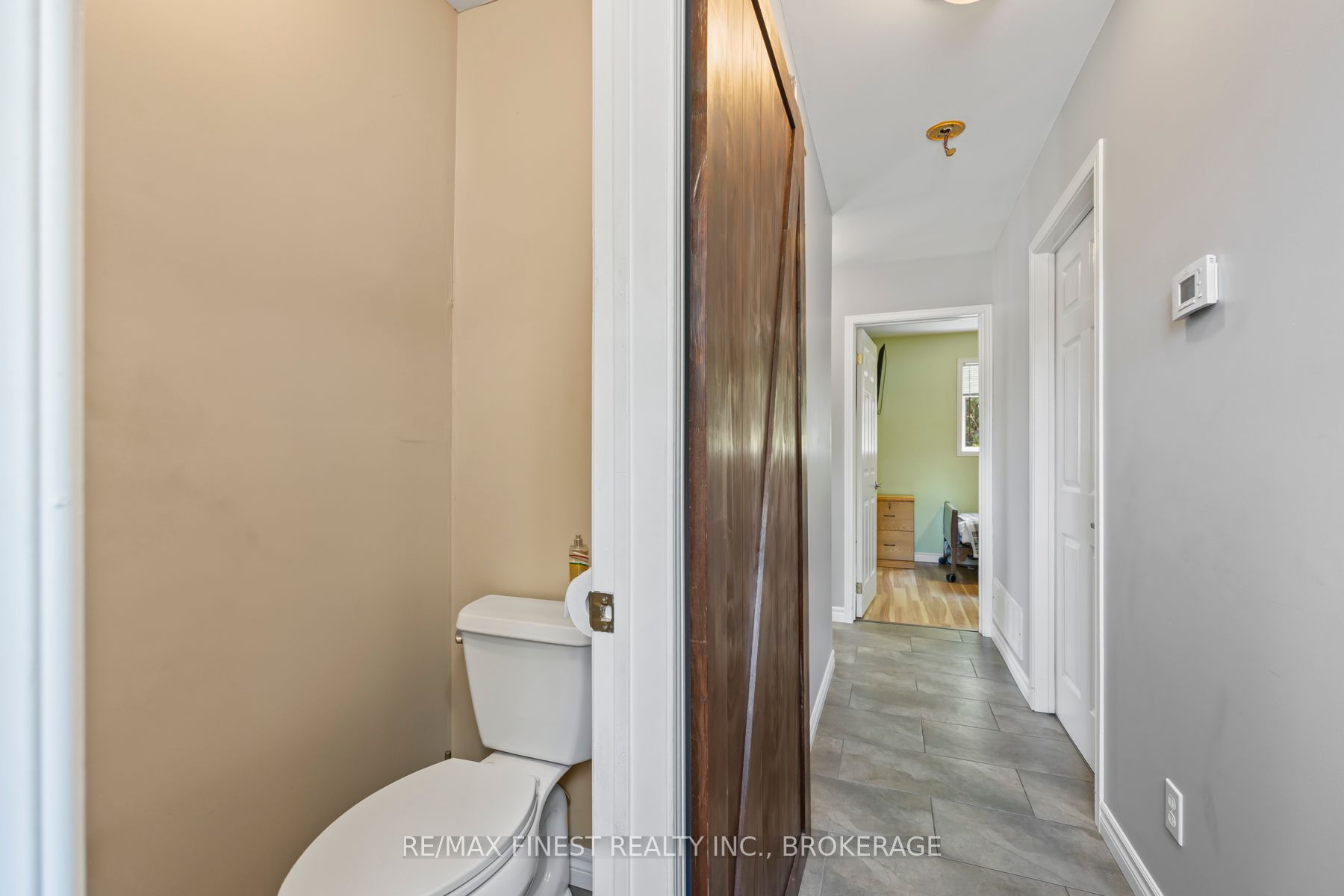 1048 Lark Lane Property Photo 34