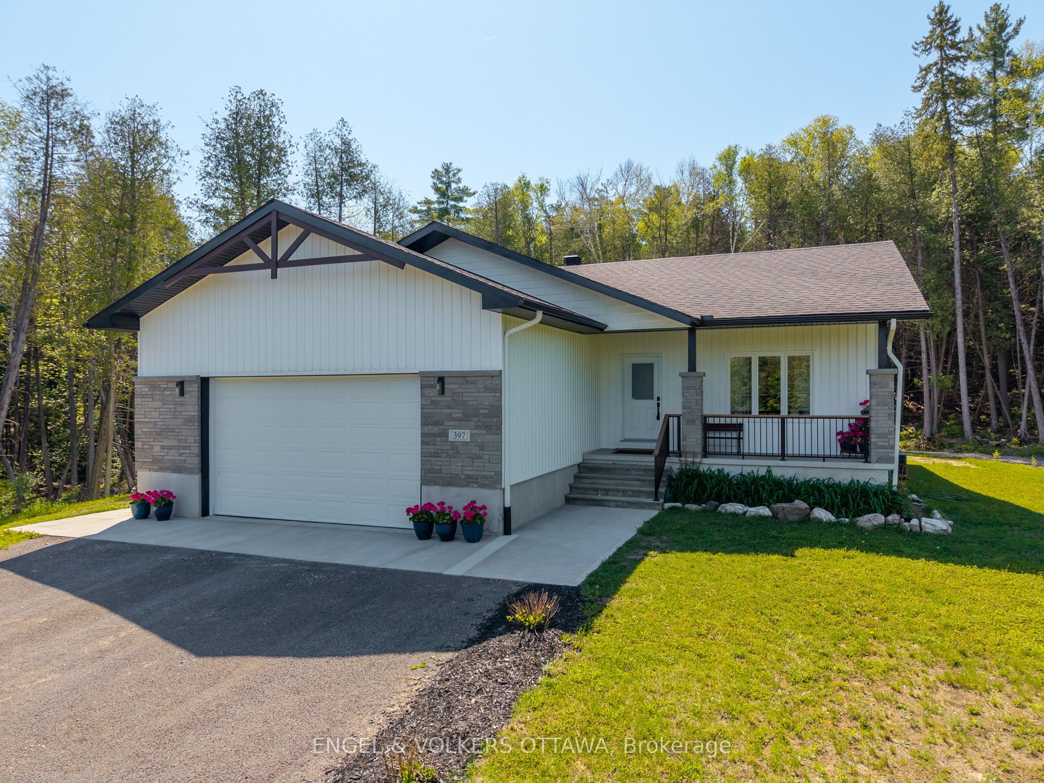 369 Lime Kiln Rd Property Photo 1