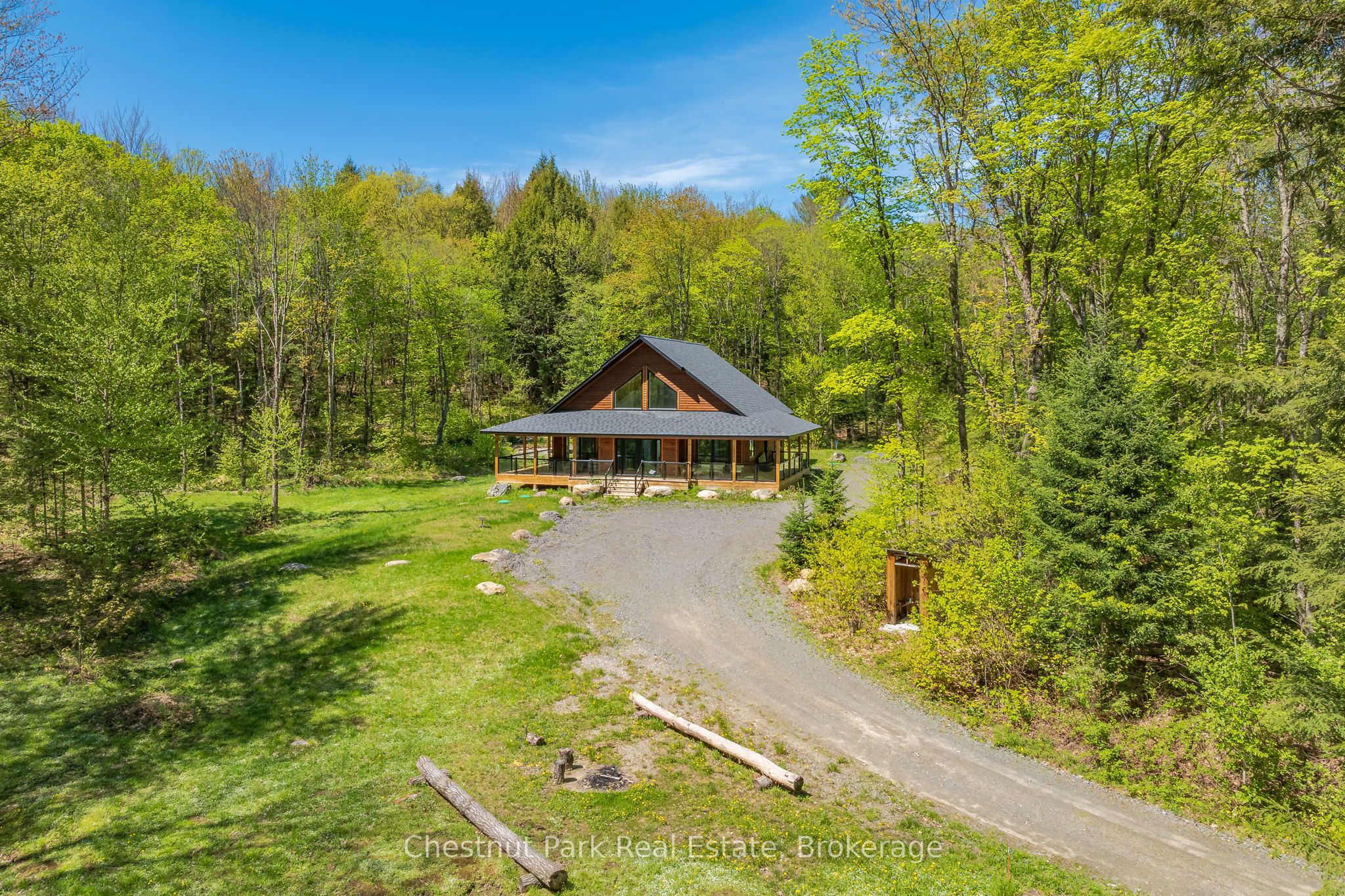 1299 Hekkla Rd Property Photo 1