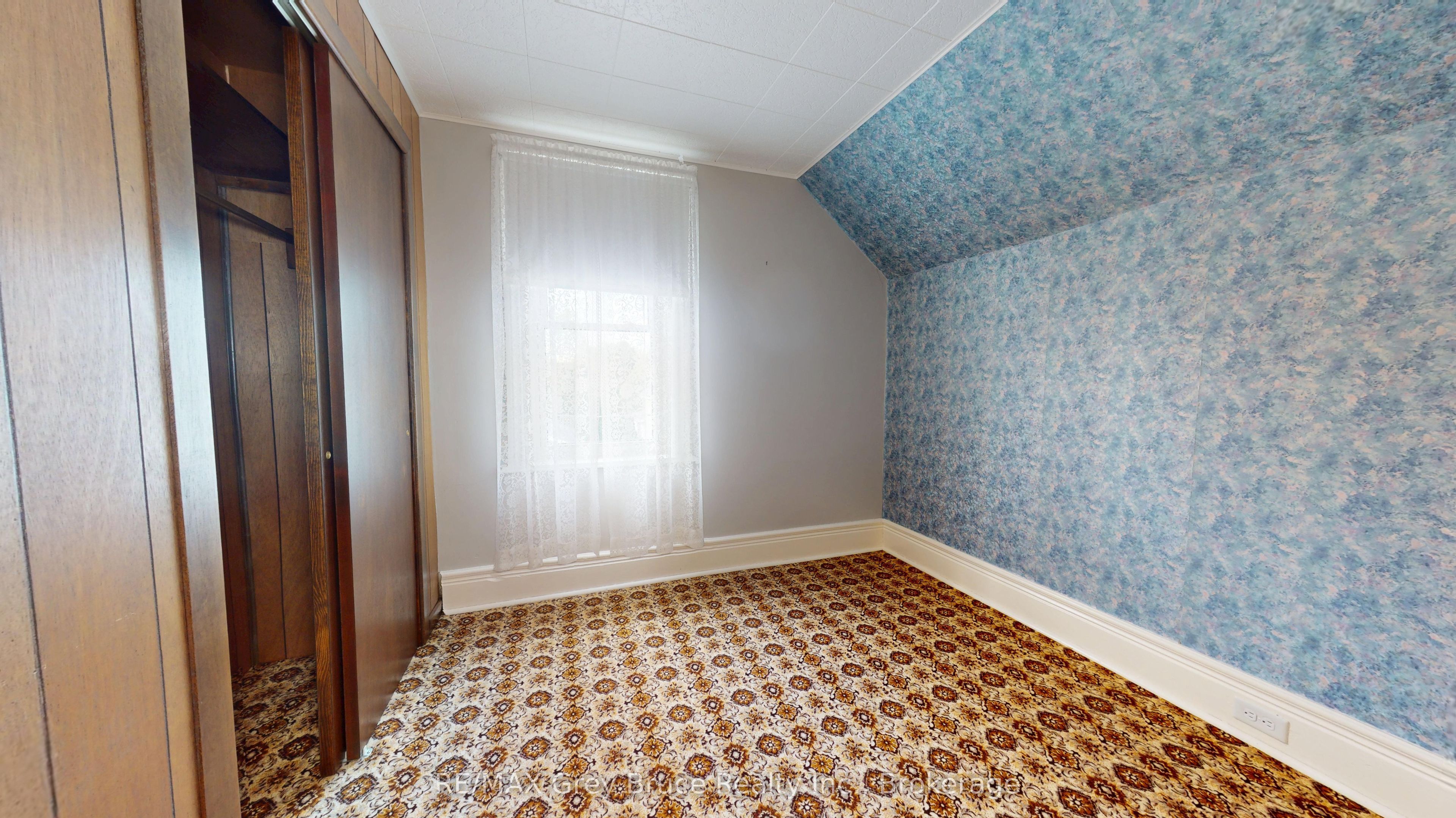 76 5th Street Se Property Photo 15