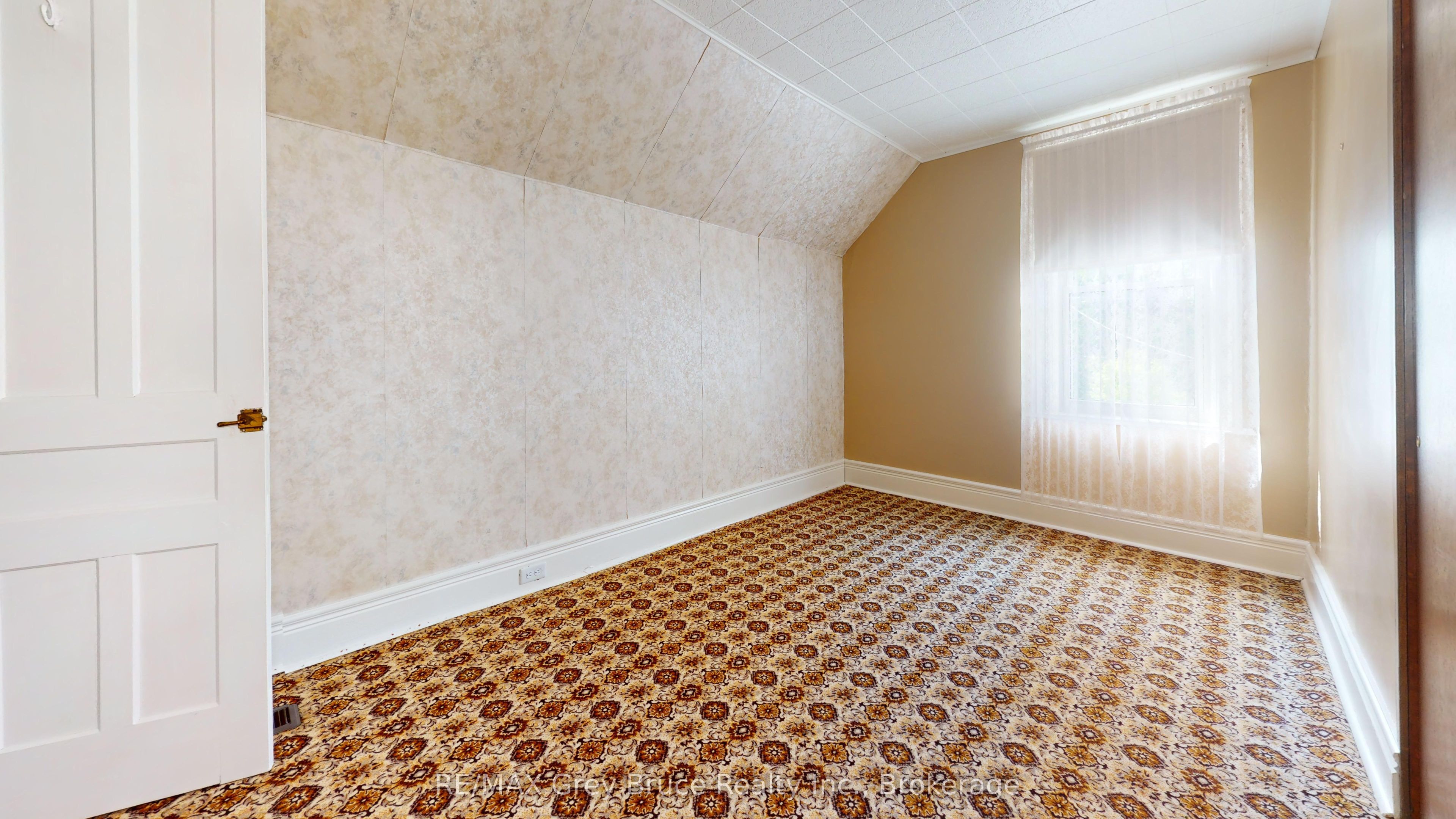 76 5th Street Se Property Photo 19