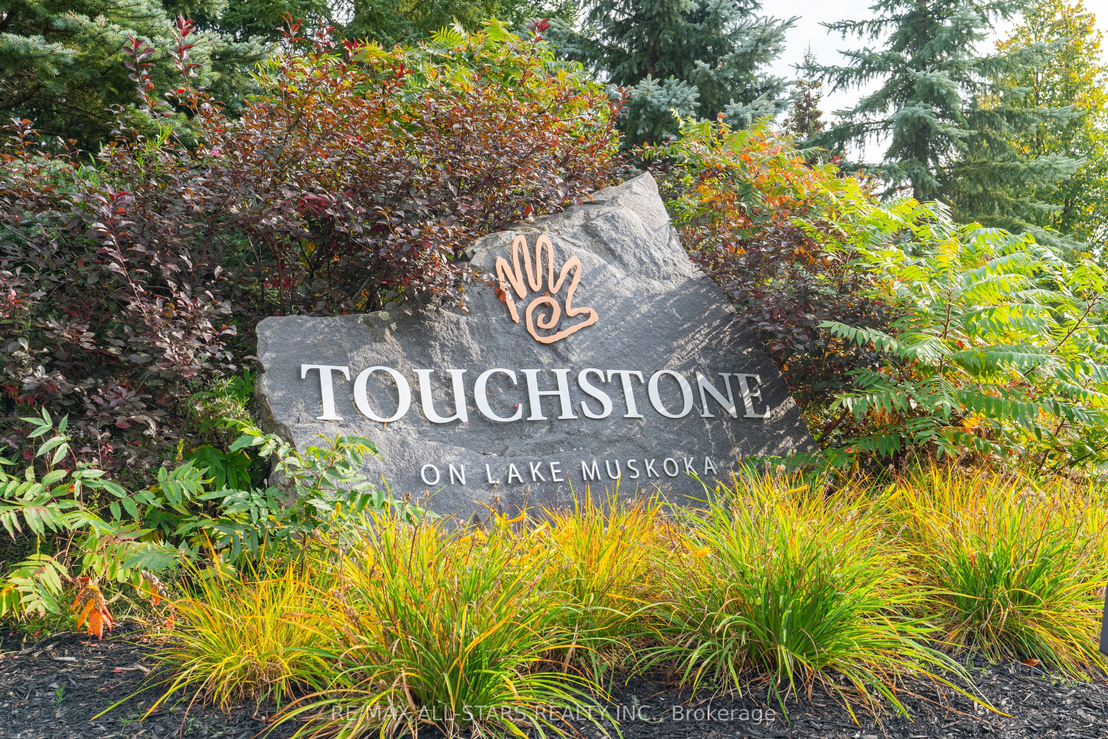 1869 Muskoka Road 118 N/a 31 Property Photo 1