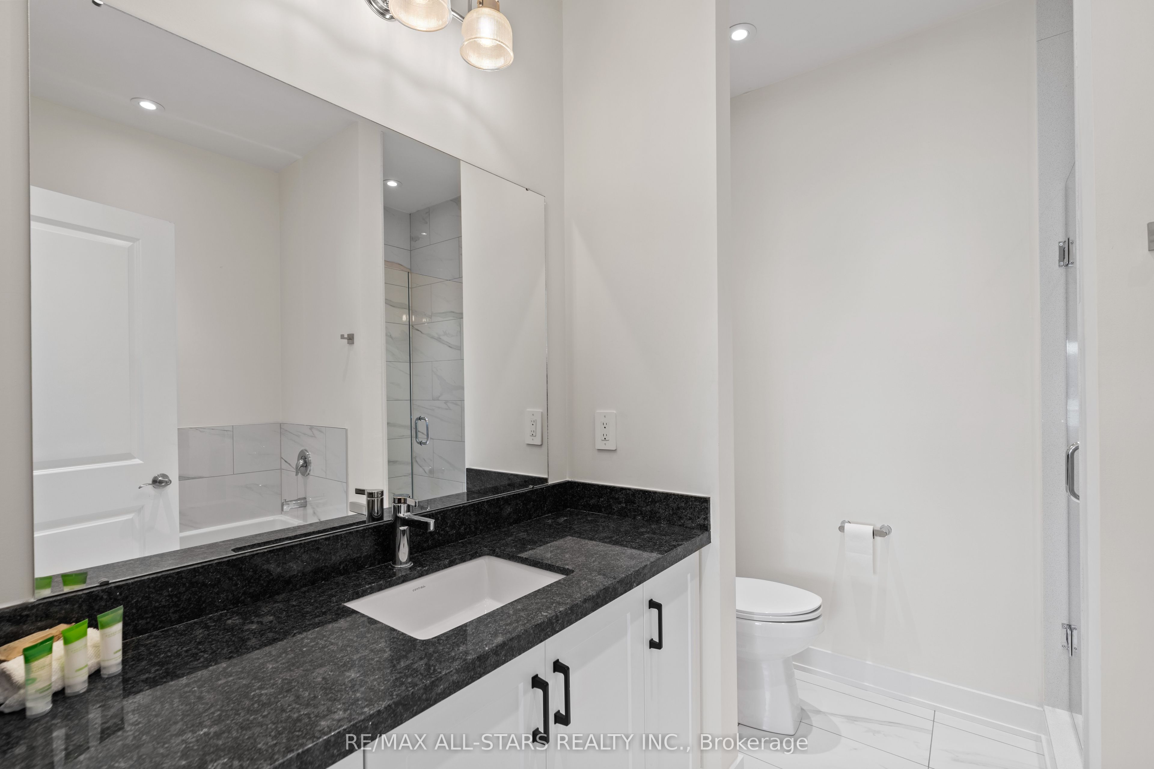 1869 Muskoka Road 118 N/a 31 Property Photo 30