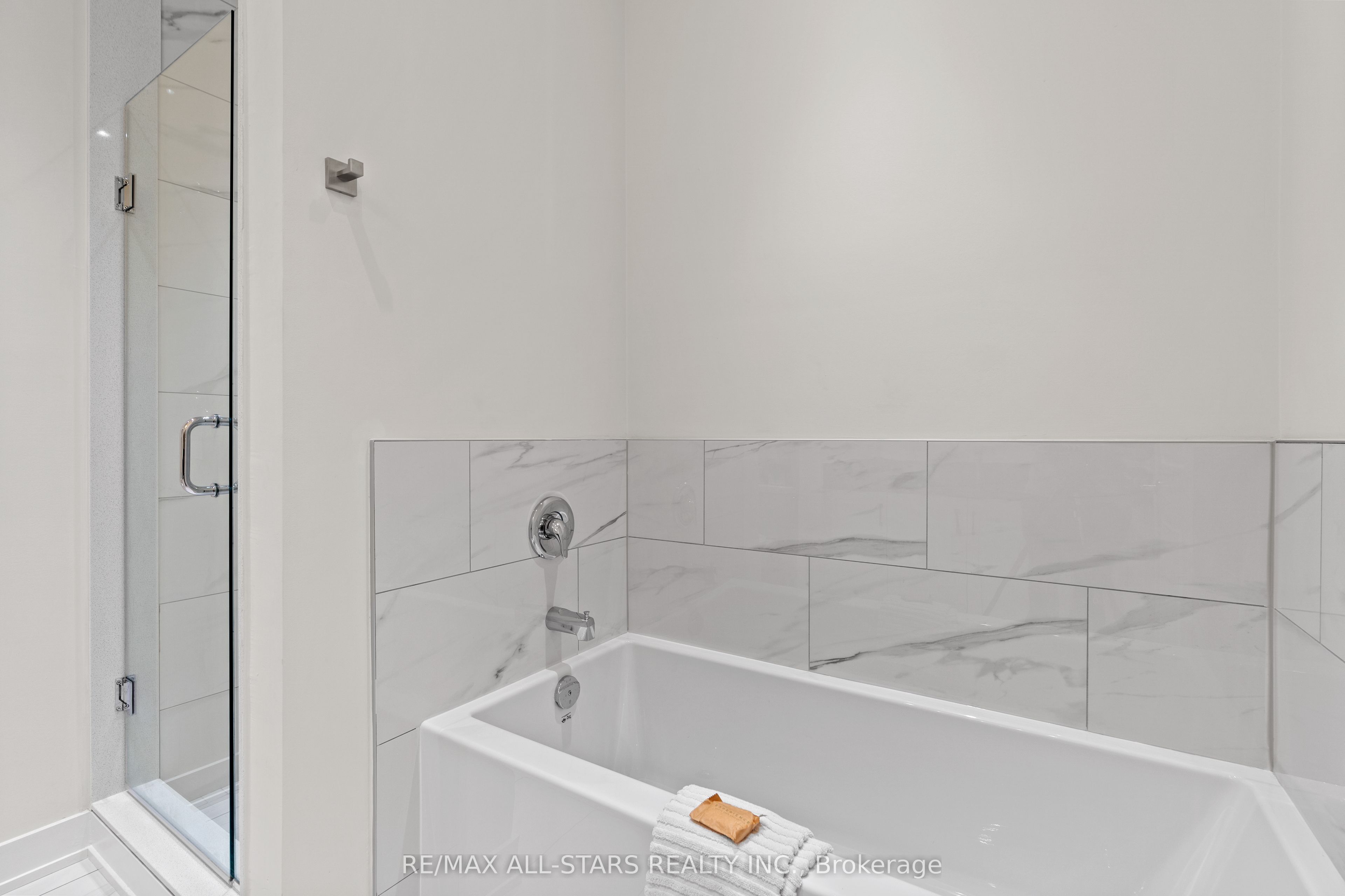 1869 Muskoka Road 118 N/a 31 Property Photo 31