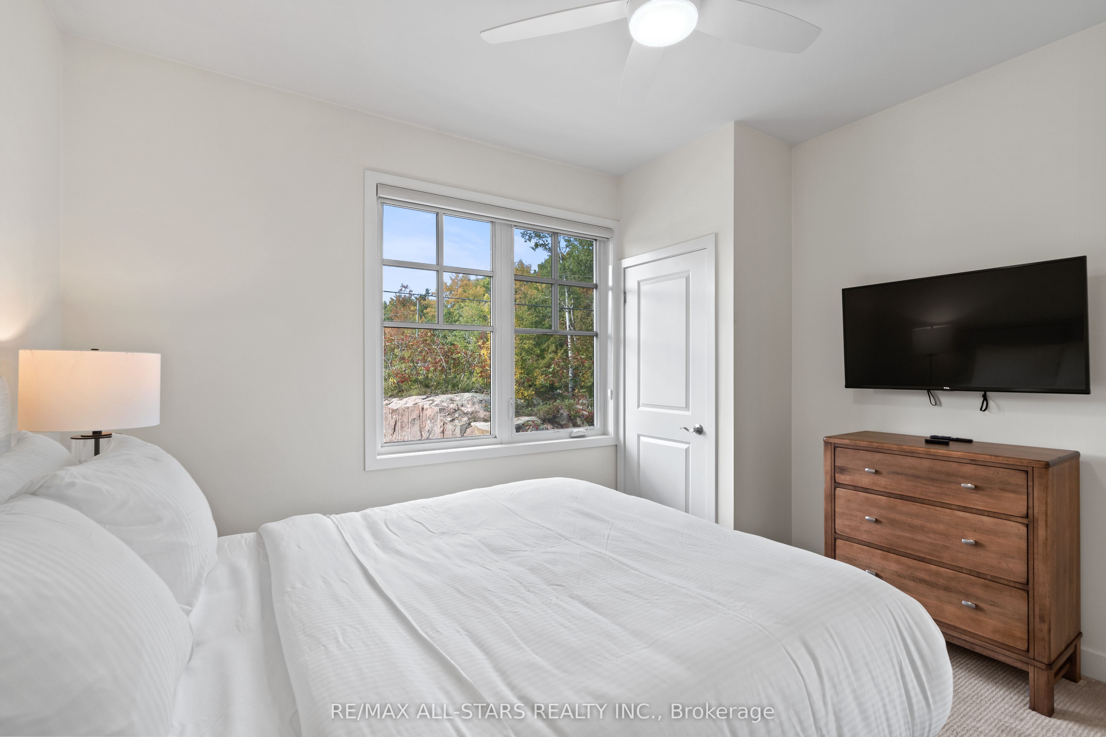 1869 Muskoka Road 118 N/a 31 Property Photo 35