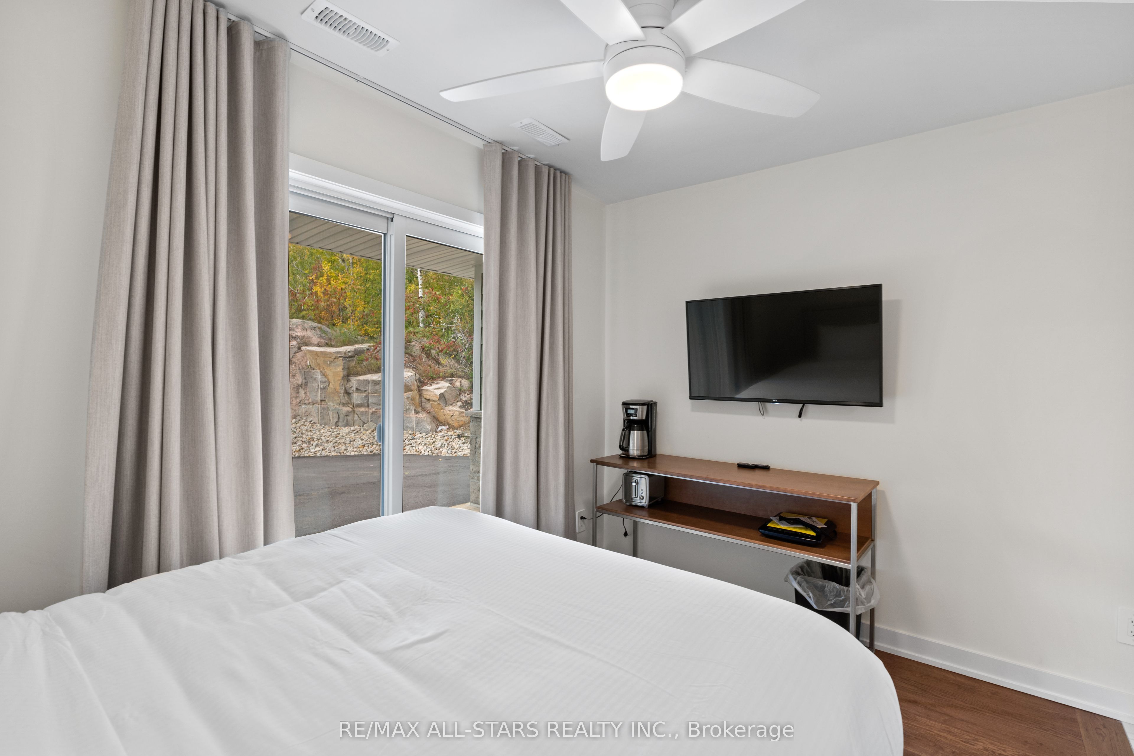 1869 Muskoka Road 118 N/a 31 Property Photo 38