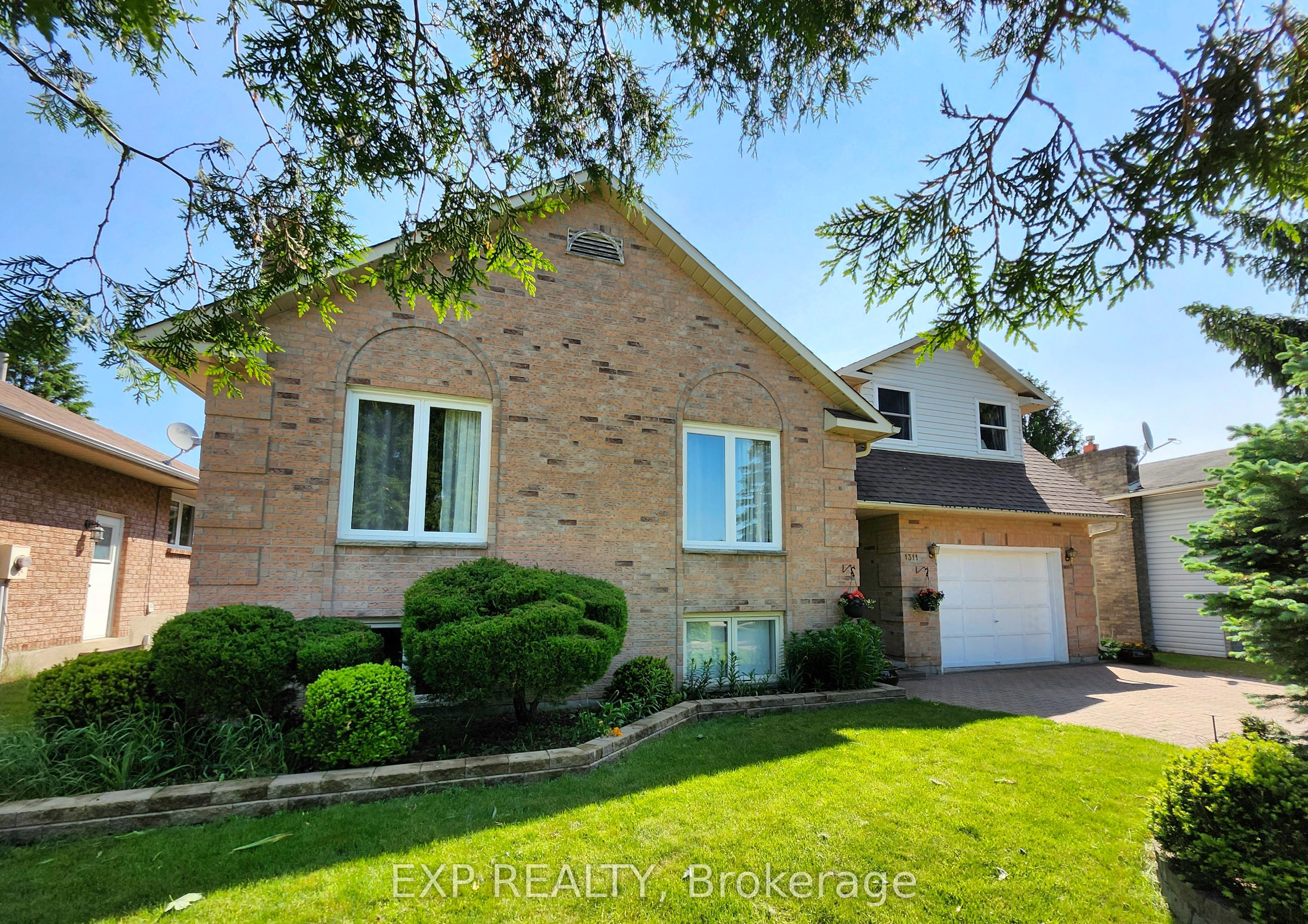 1311 Cuthbertson Avenue Property Photo 2
