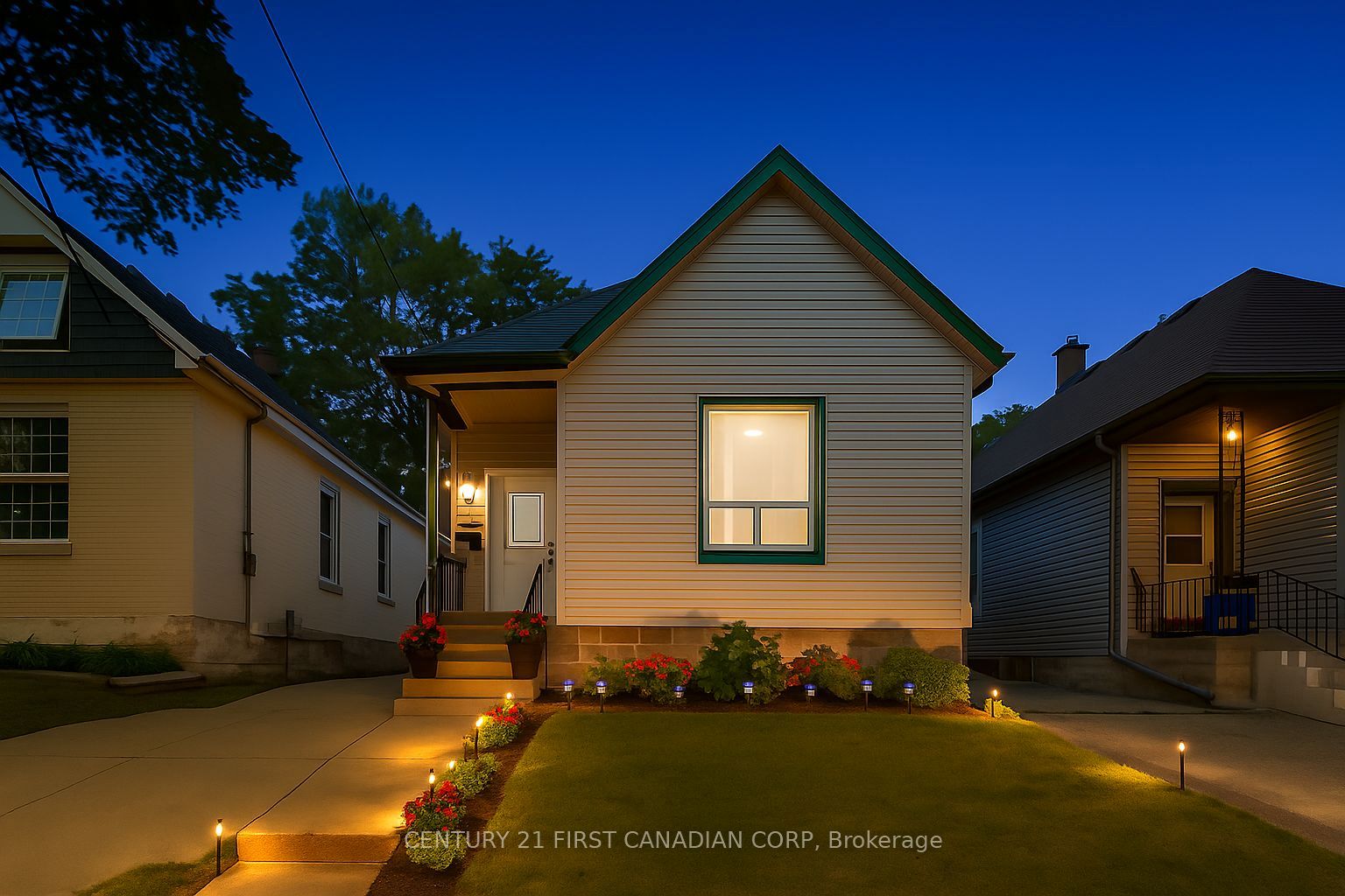 330 Salisbury Street Property Photo 1