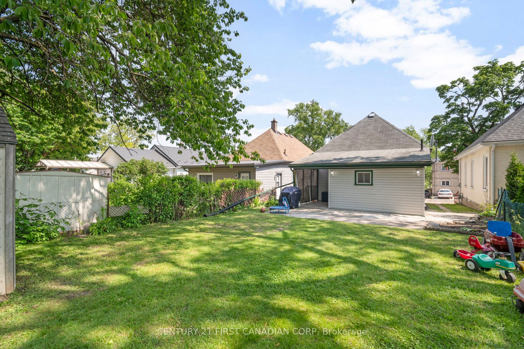 330 Salisbury Street Property Photo 16