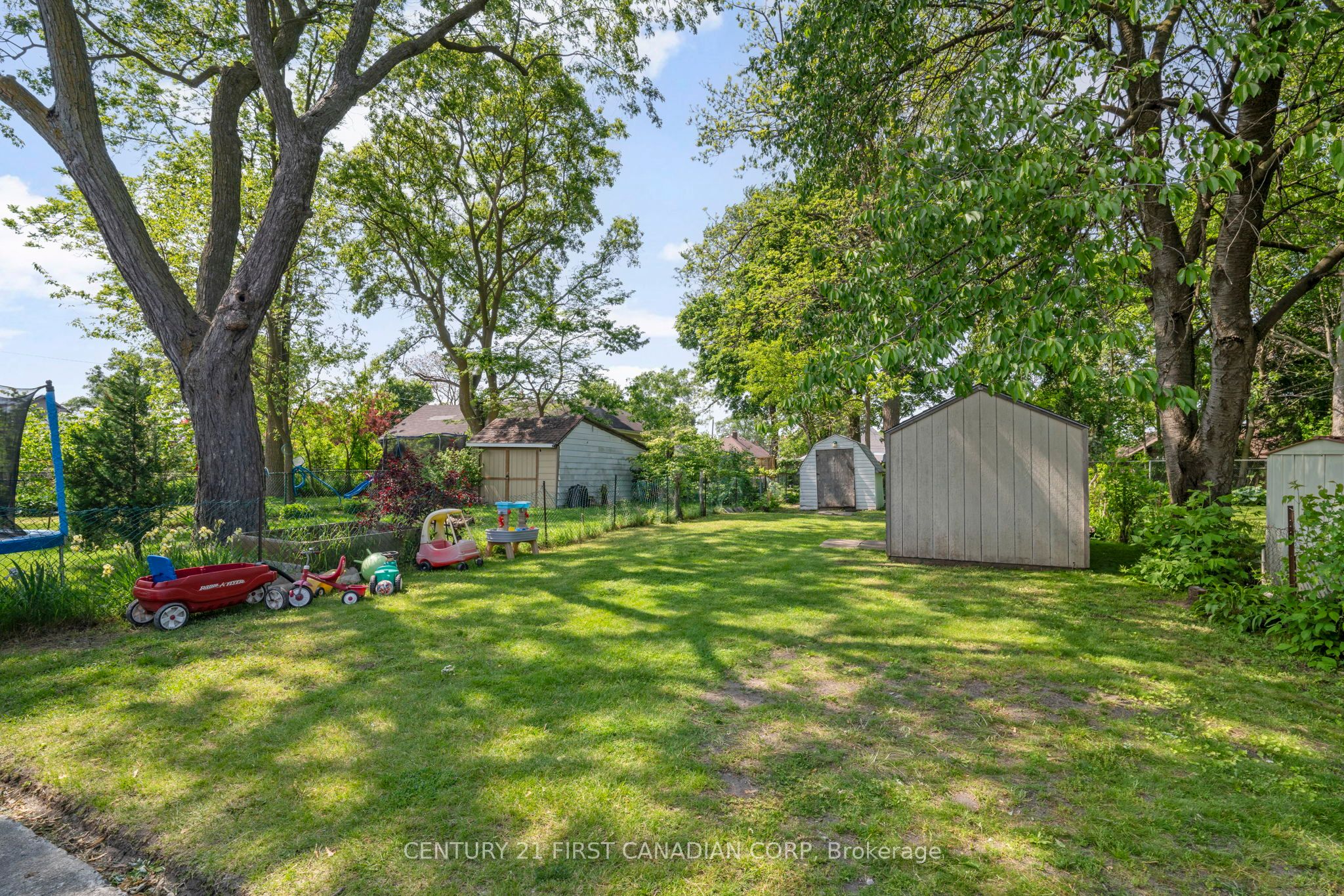 330 Salisbury Street Property Photo 23