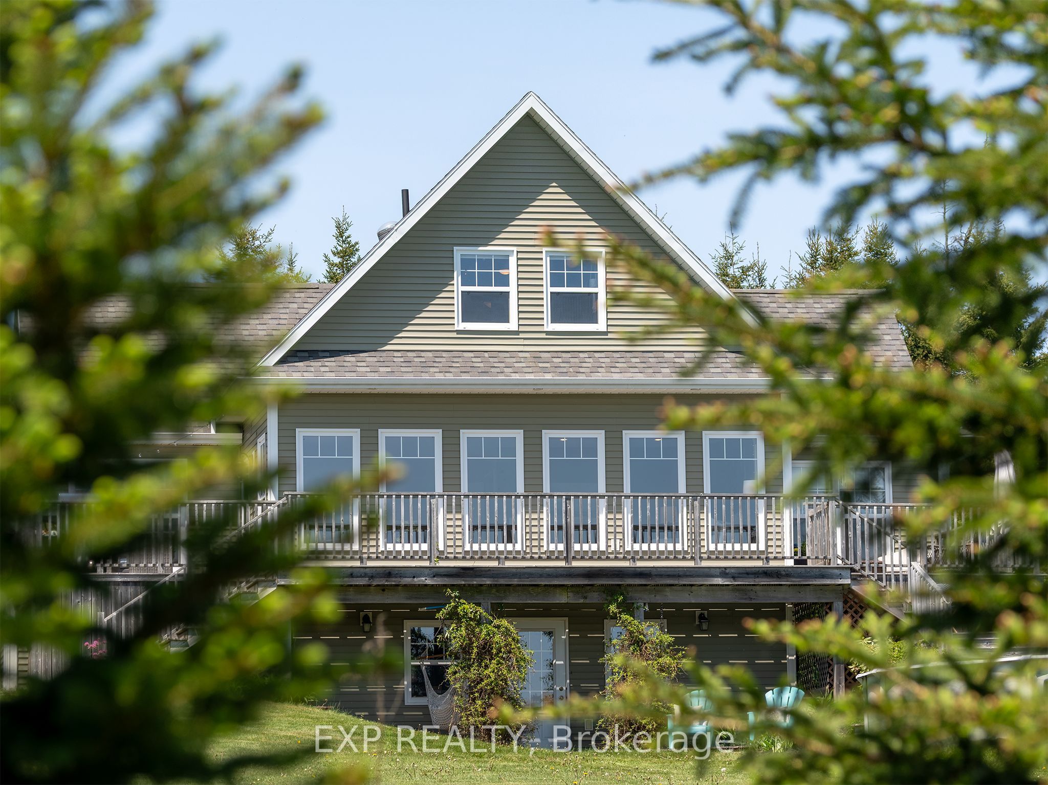 582 Callaghan Rd Property Photo 1