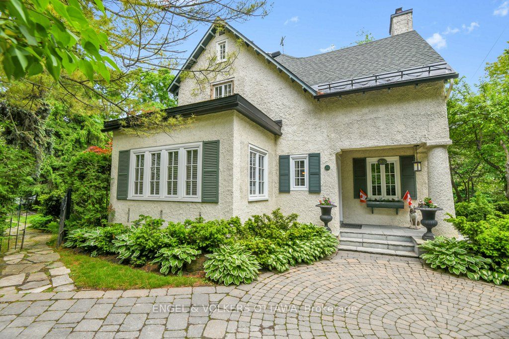 202 Cloverdale Road Property Photo 1