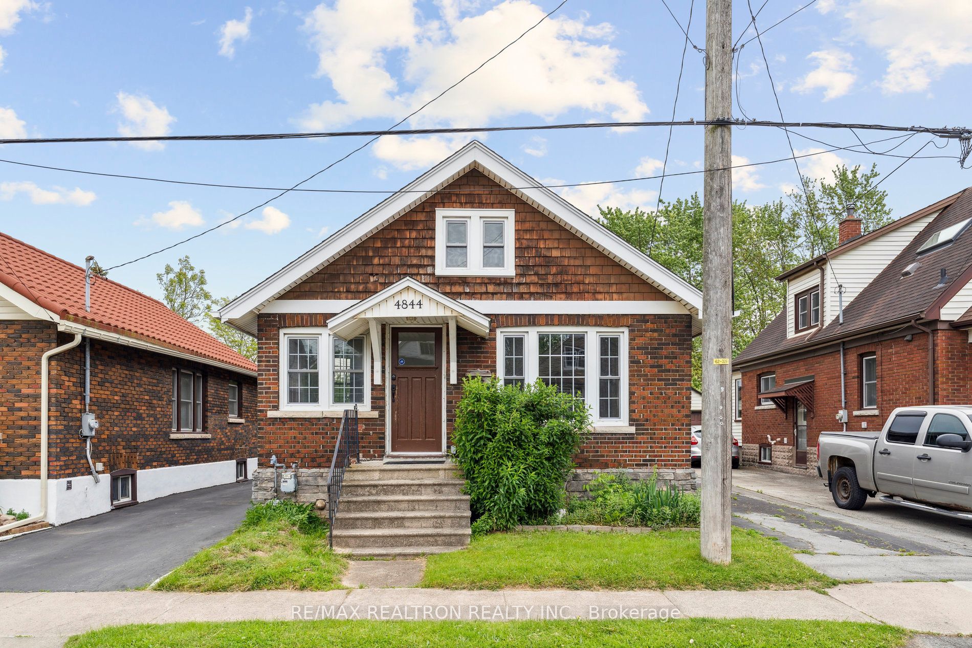 4844 Sixth Avenue Property Photo 1
