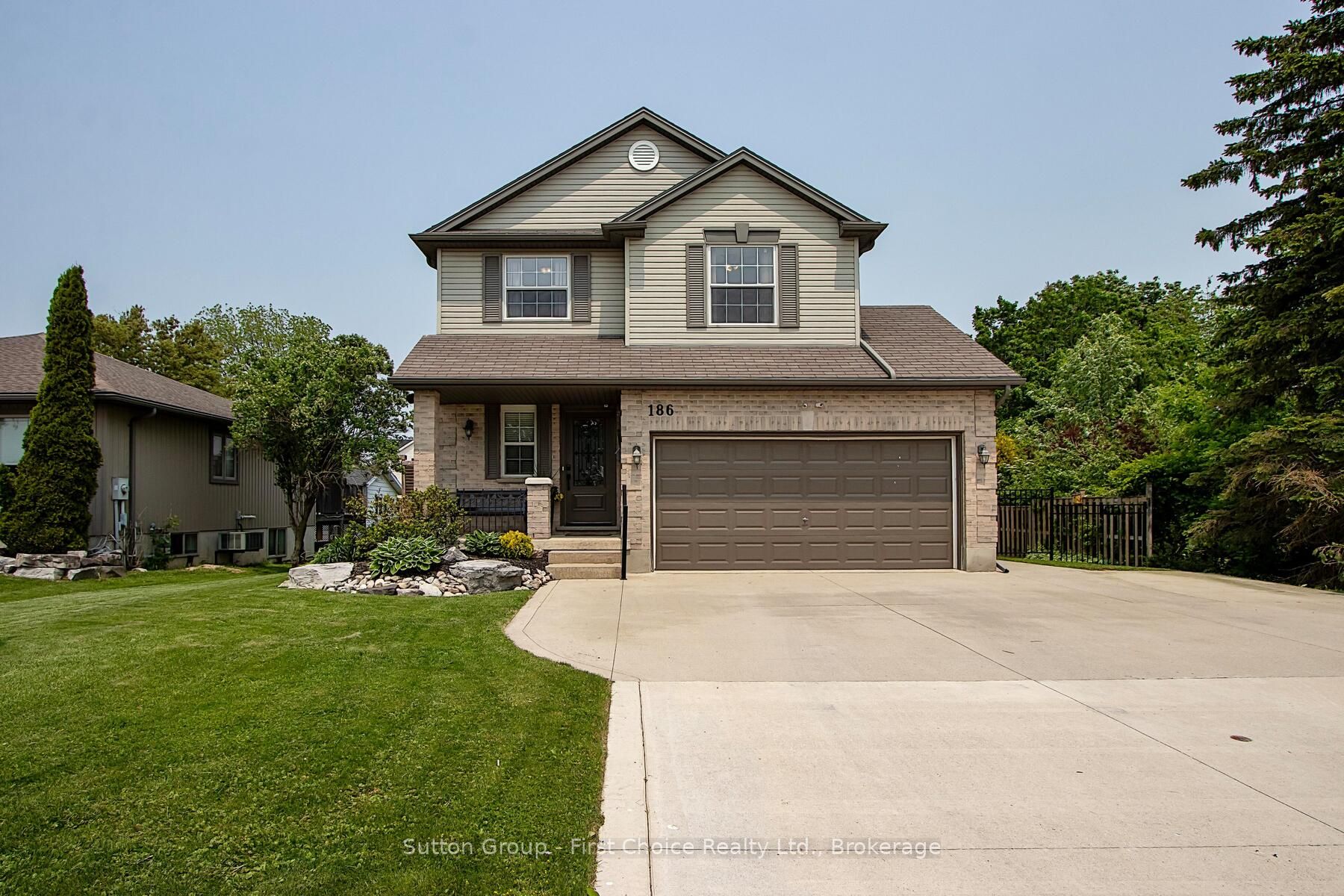 186 Waterloo Street Property Photo 1