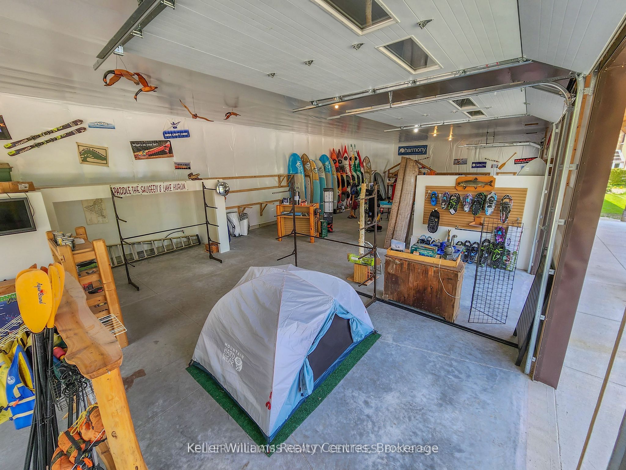Part Of 484 Carlisle Street (east Side) Property Photo 16