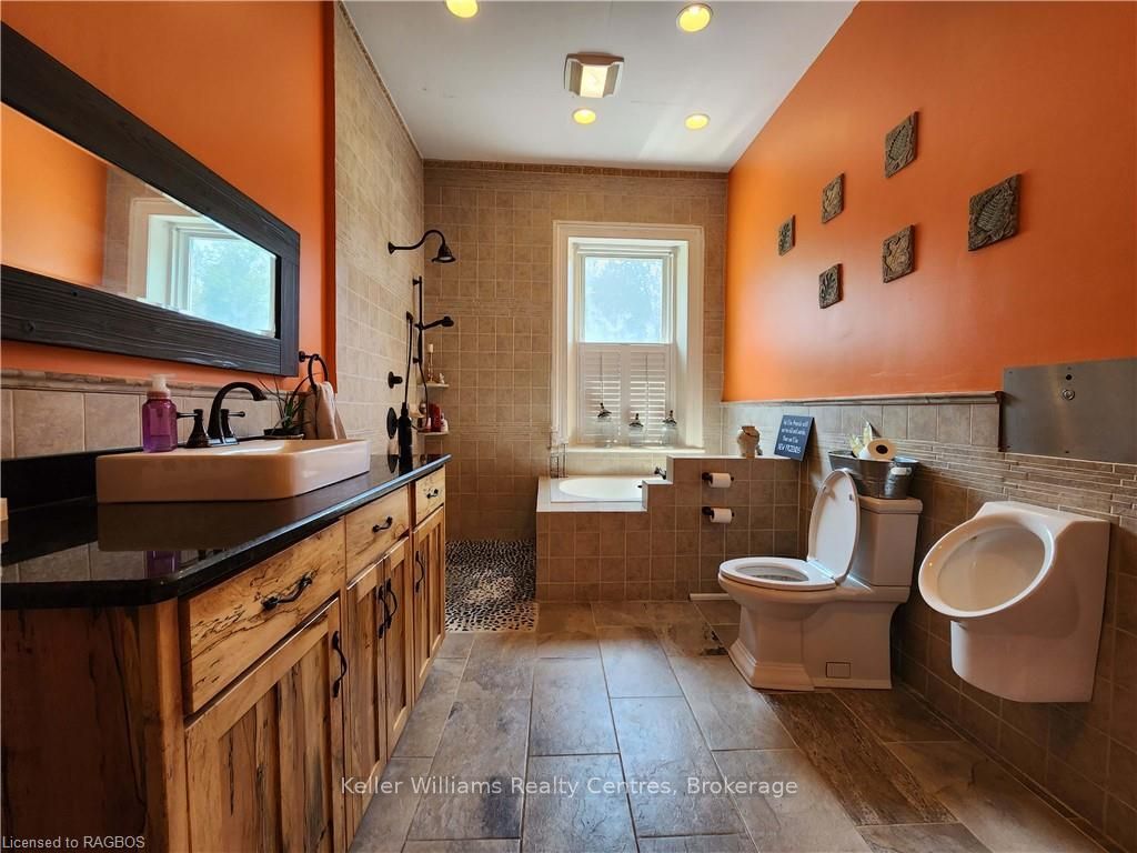 Part Of 484 Carlisle Street (west Side) Property Photo 16