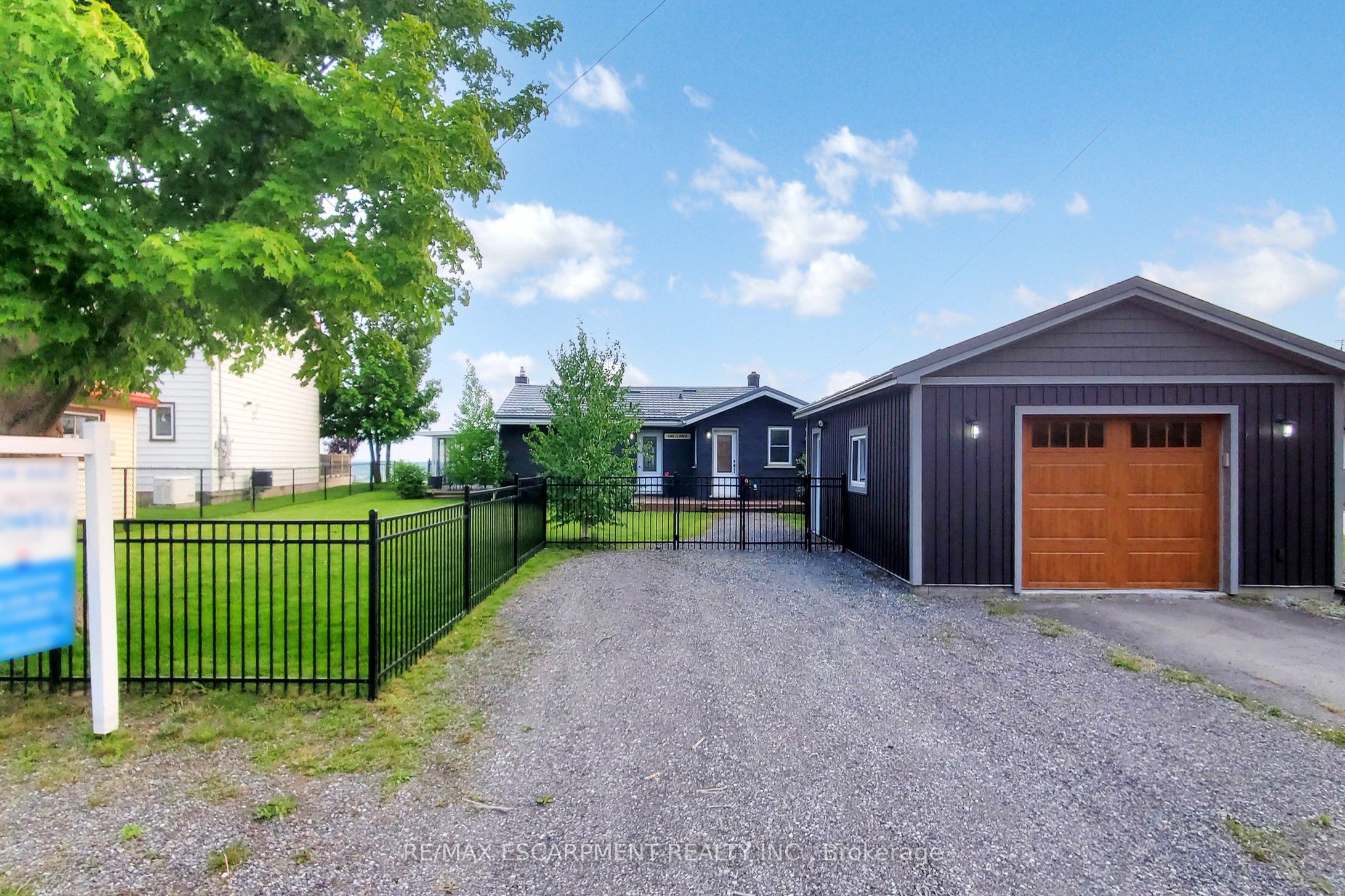 11495 Cook Ln Property Photo 1
