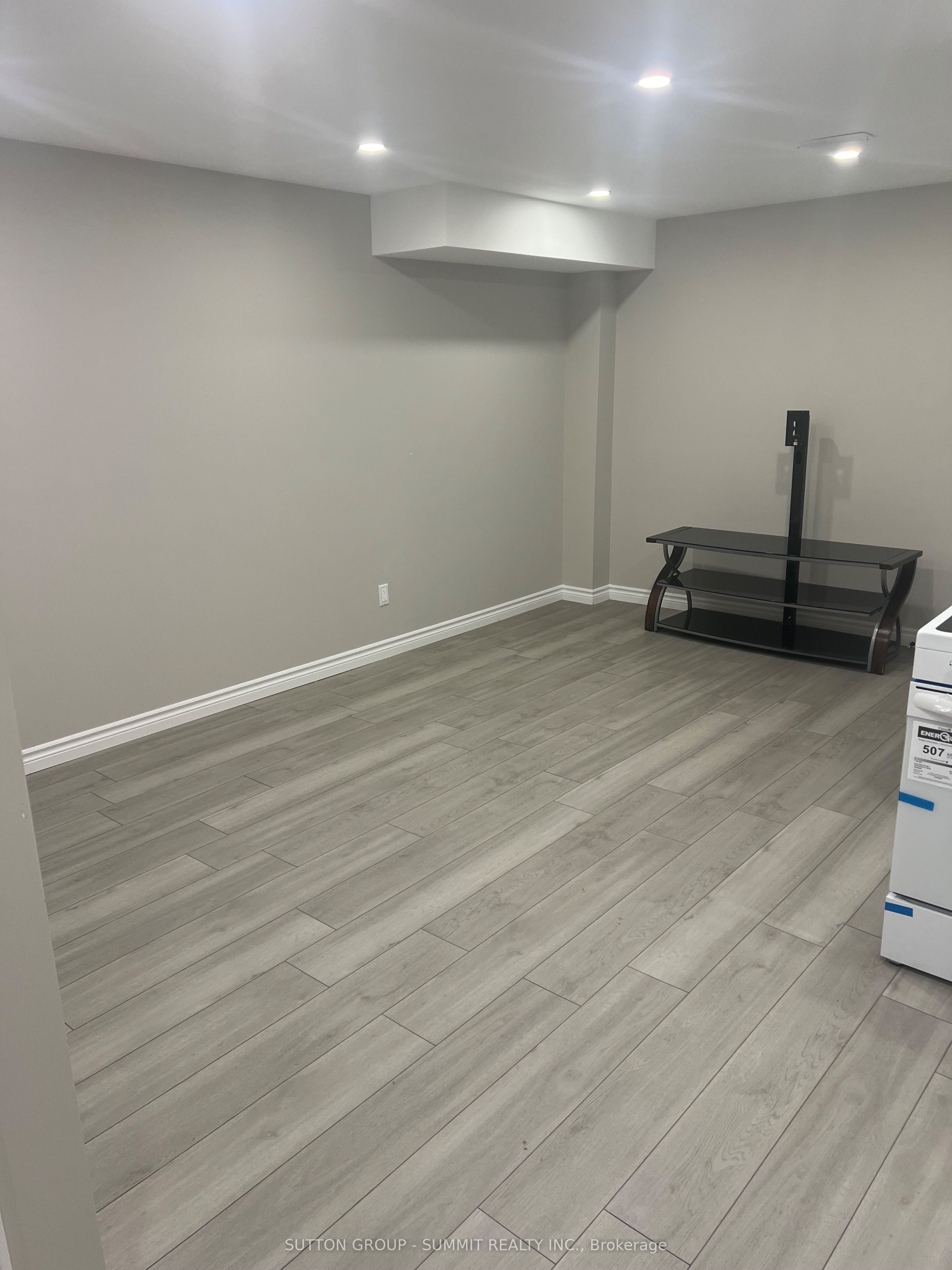 51 Arnold Marshall Boulevard Basement Property Photo 1