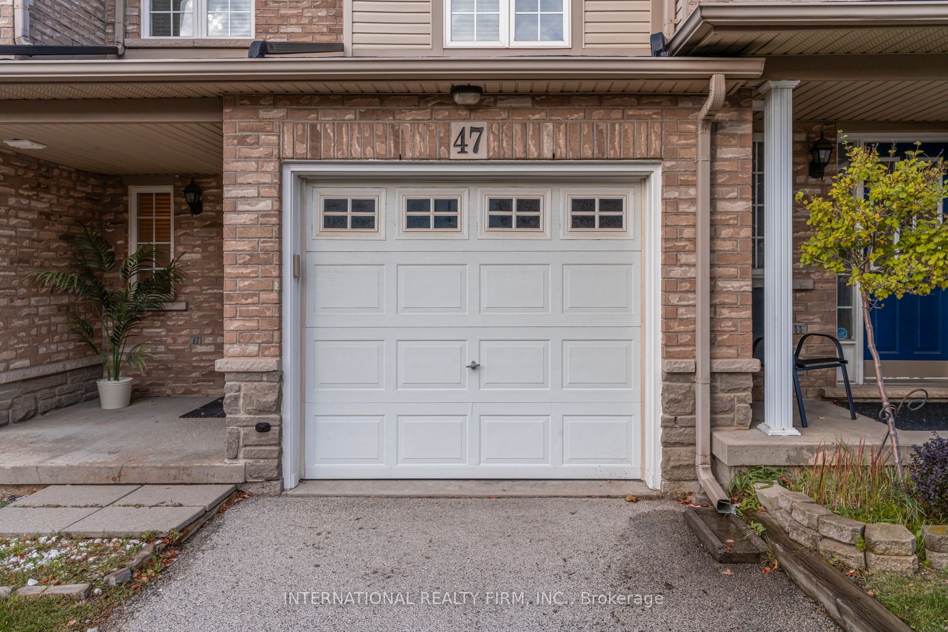 7 Southside Place 47 Property Photo 3