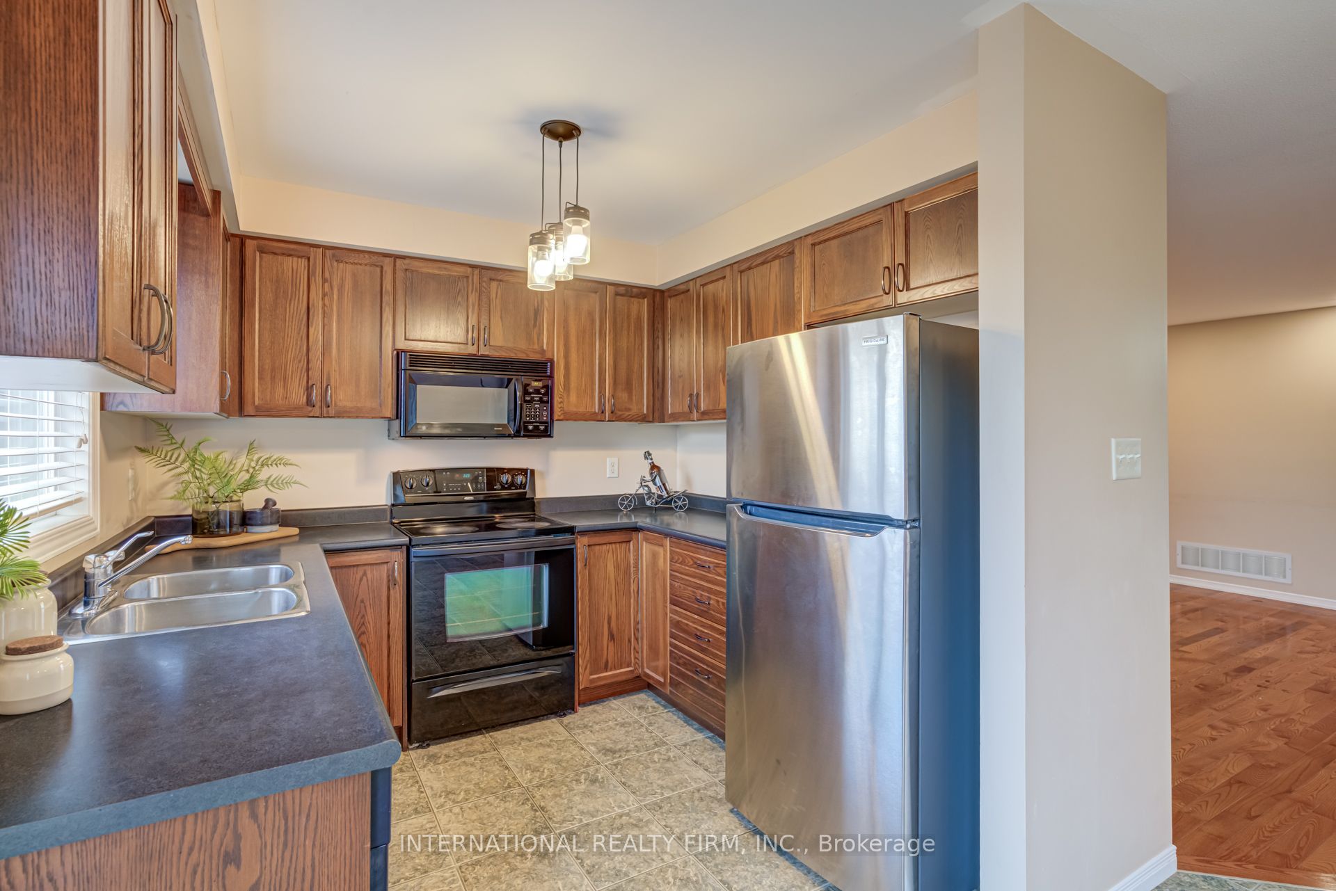 7 Southside Place 47 Property Photo 13