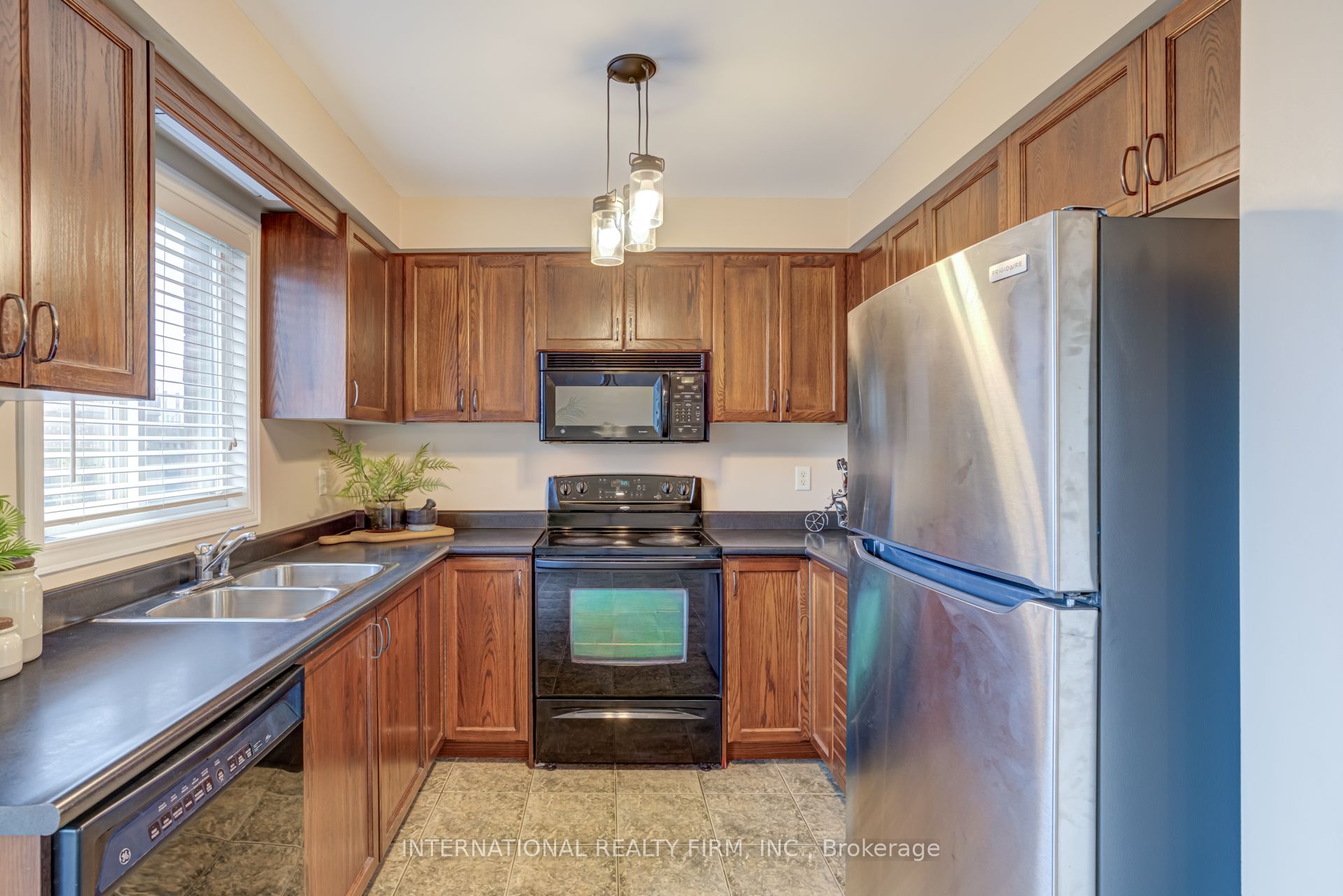 7 Southside Place 47 Property Photo 15