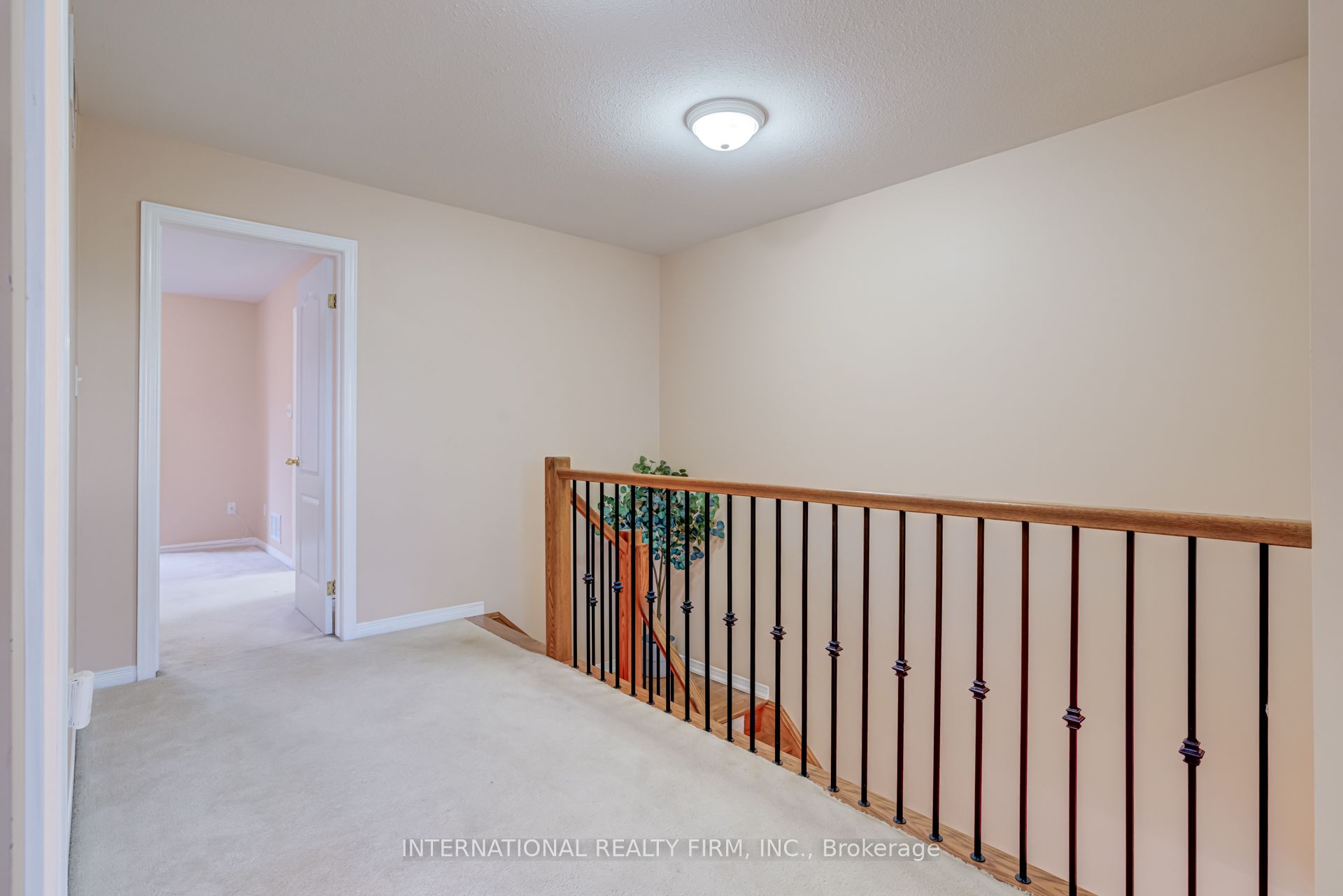 7 Southside Place 47 Property Photo 21