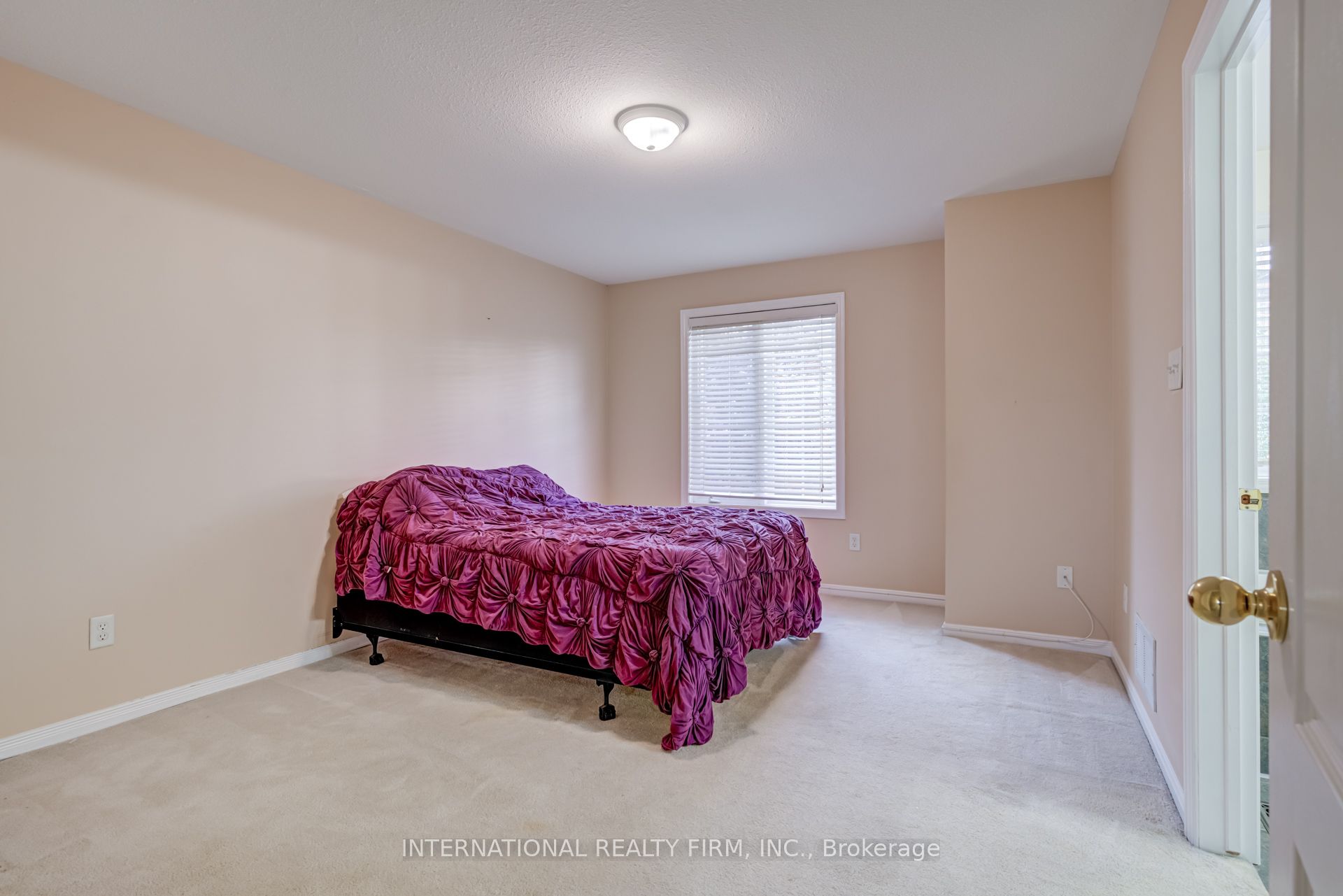 7 Southside Place 47 Property Photo 22