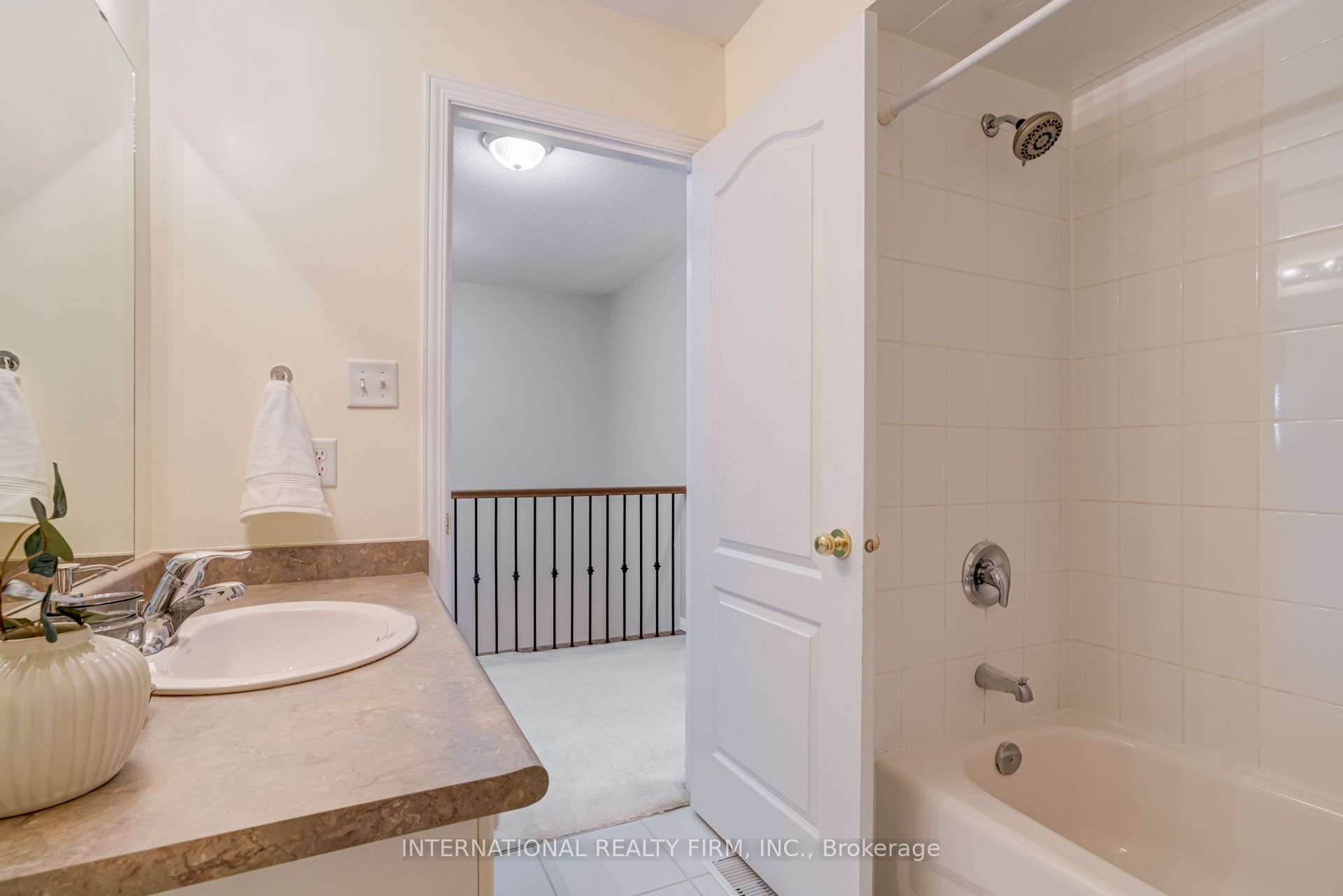 7 Southside Place 47 Property Photo 32