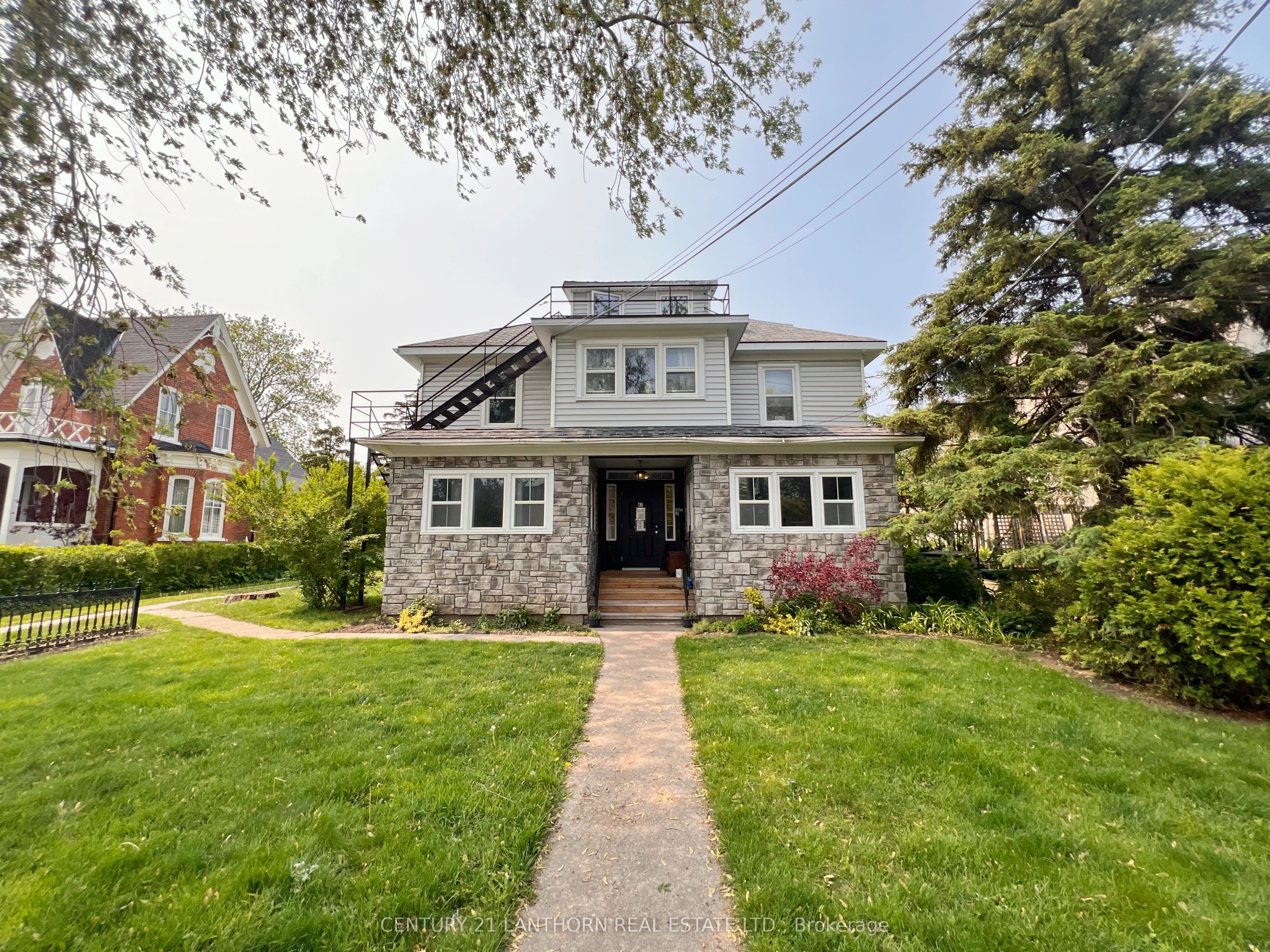 47 King St Property Photo 1
