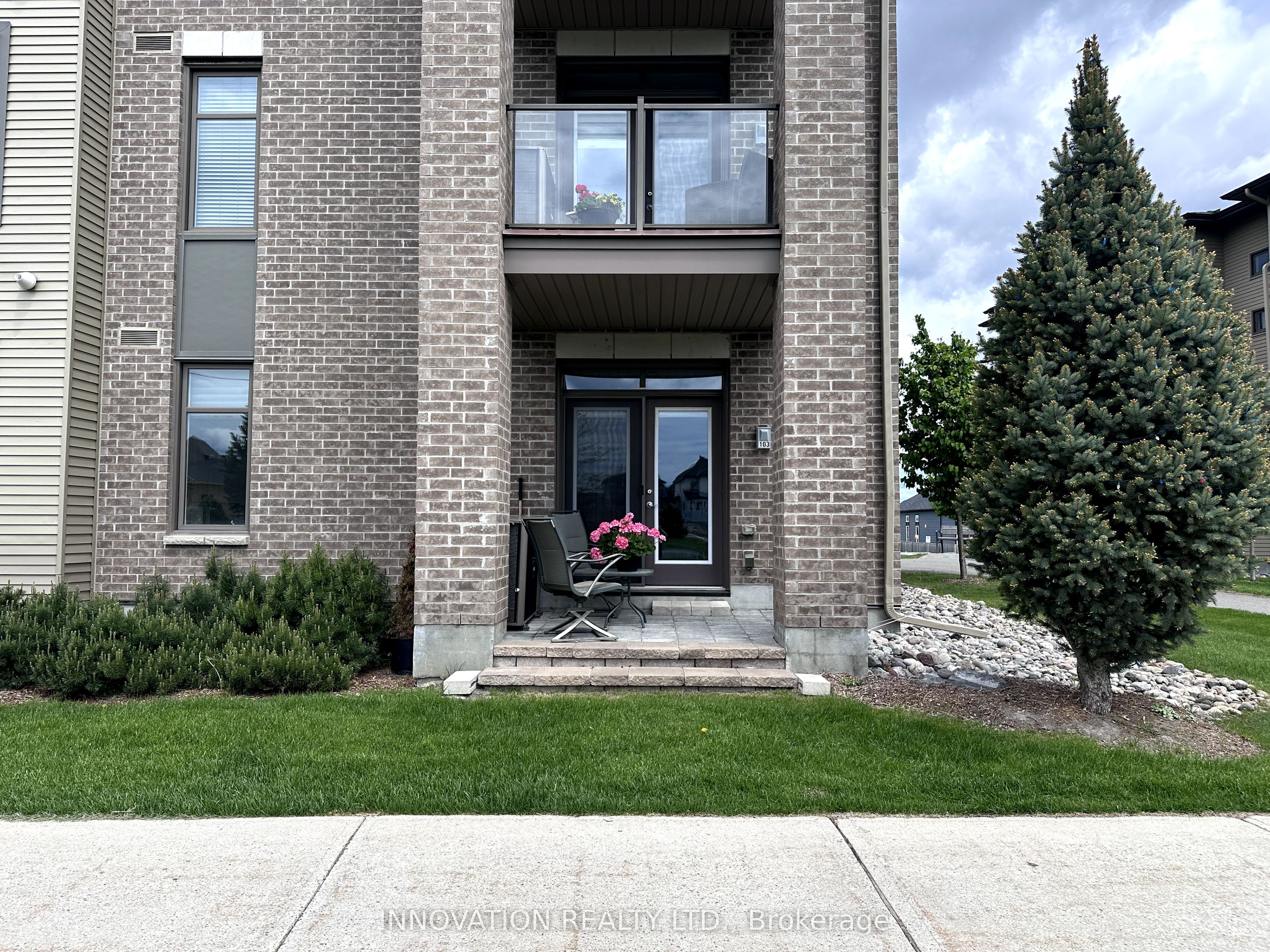 320 Jatoba N/a 103 Property Photo 2