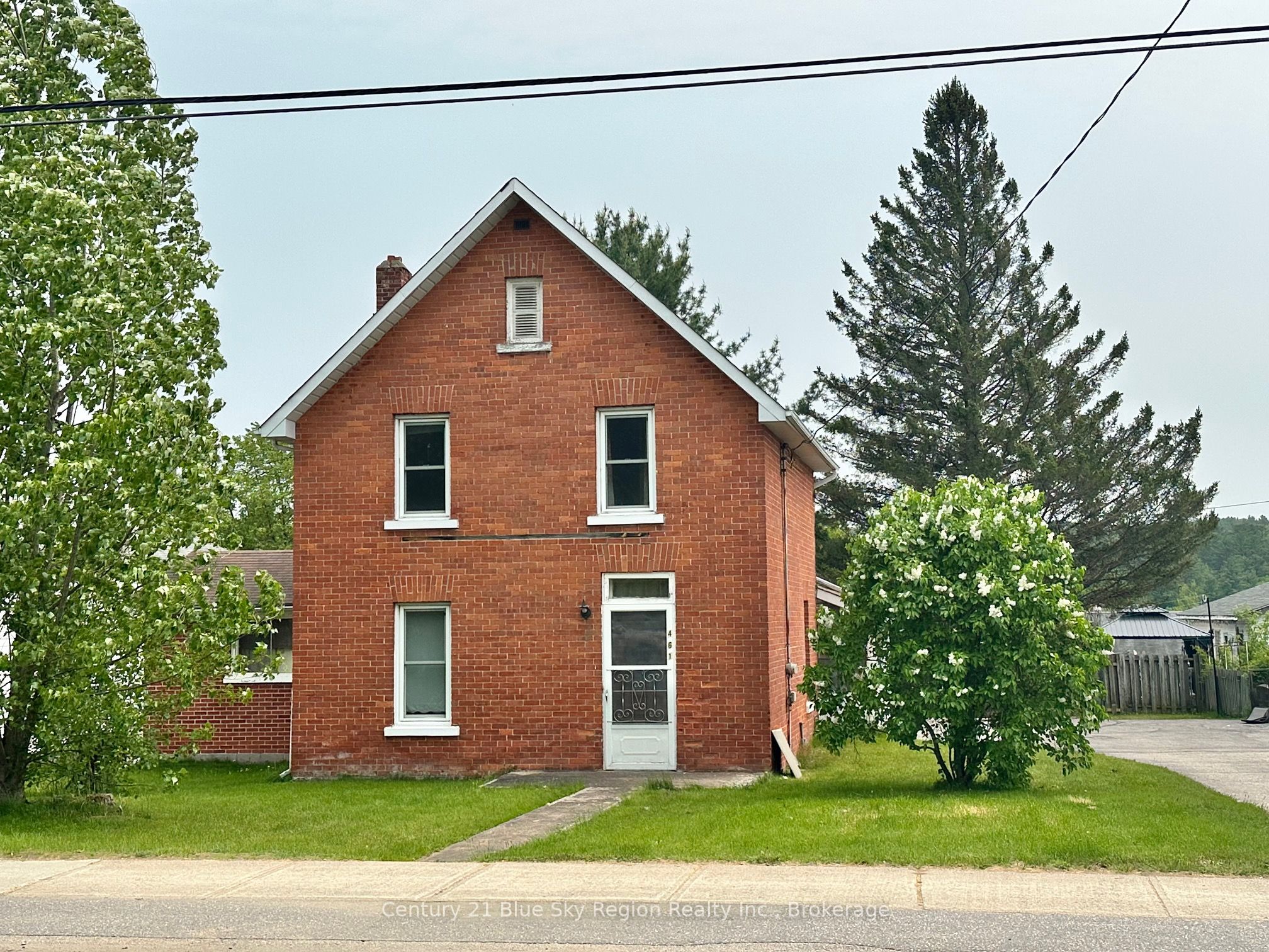 461 Brydges Street Property Photo 1