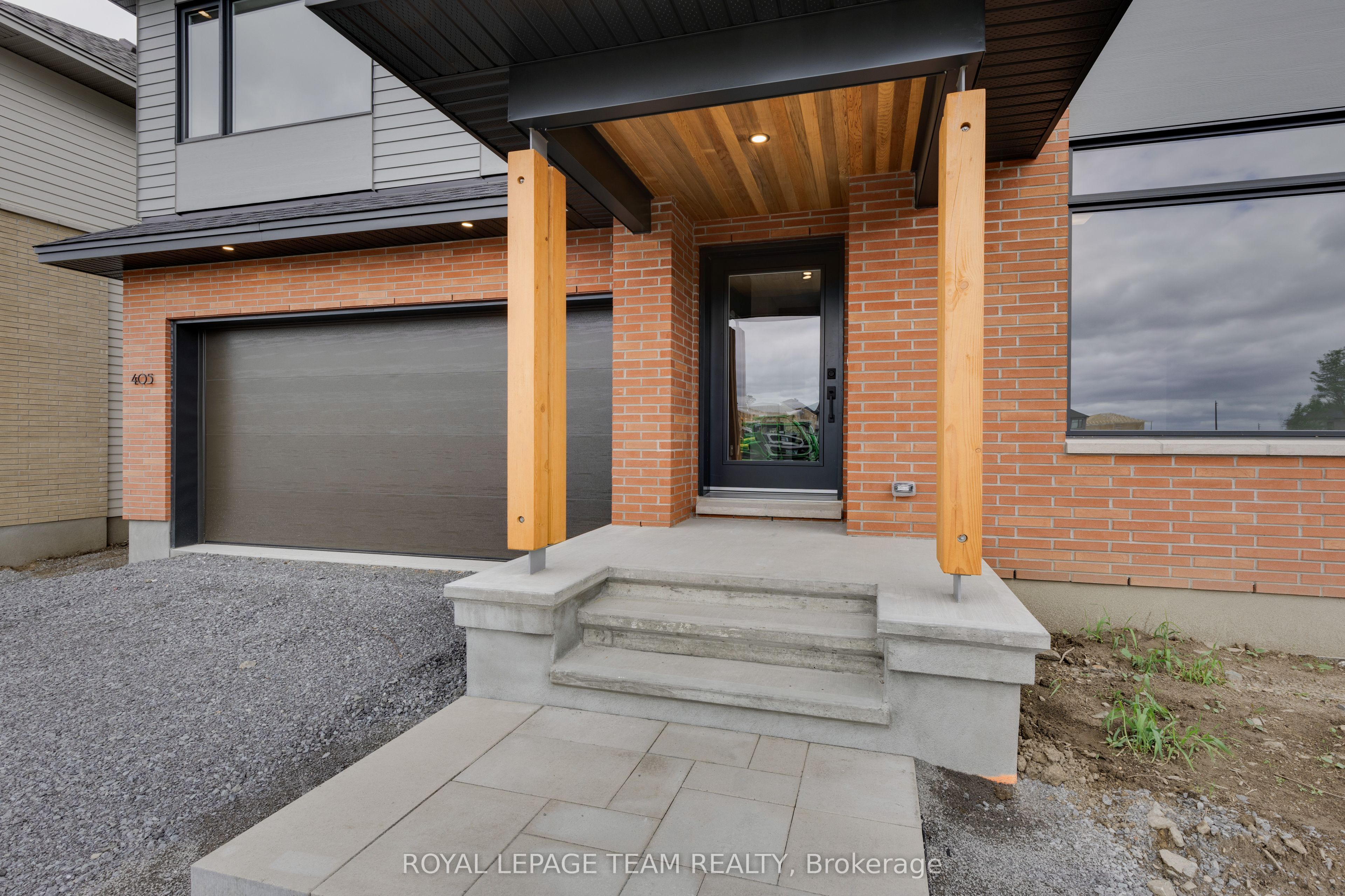 405 Point Grey Terrace Property Photo 2