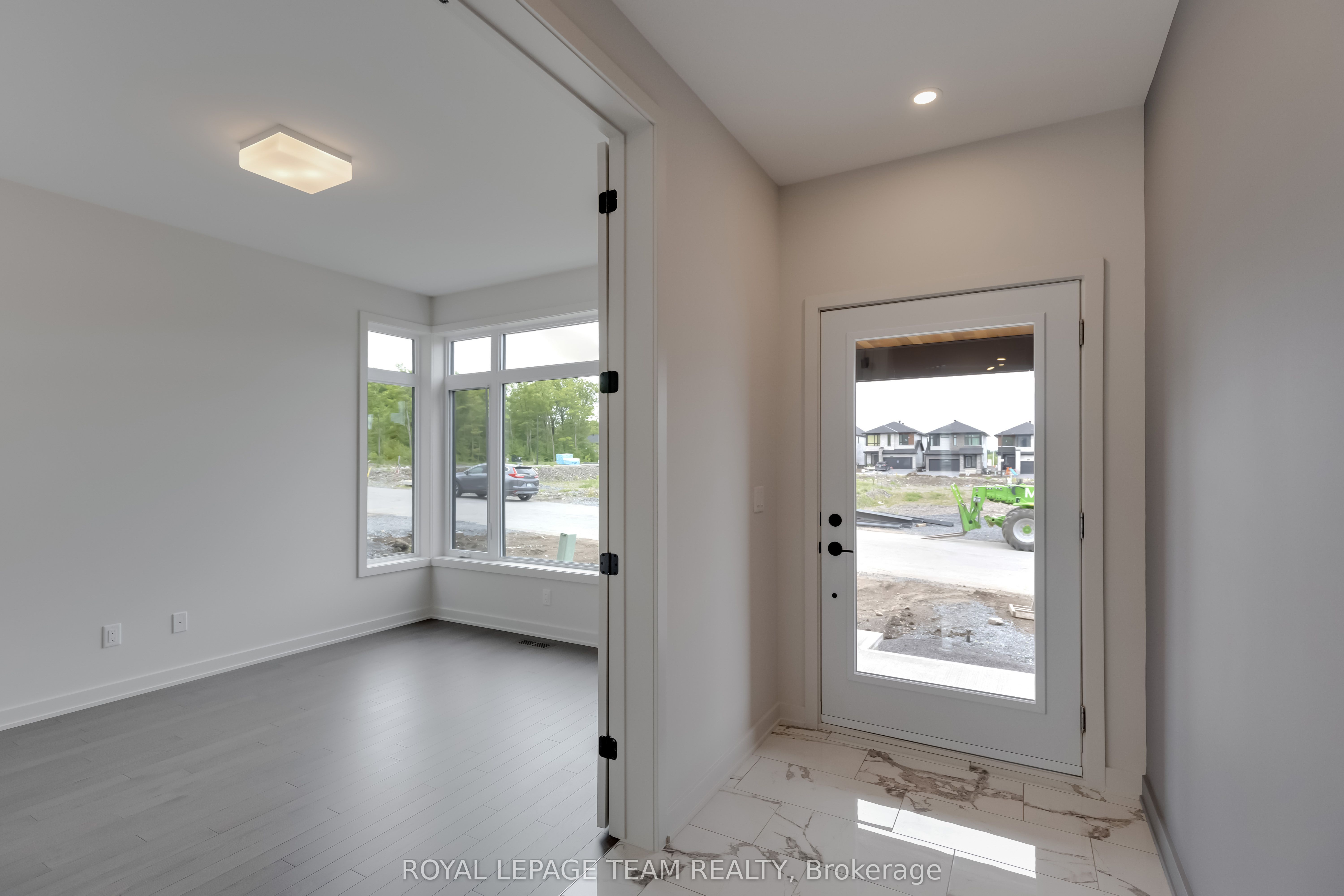 405 Point Grey Terrace Property Photo 3