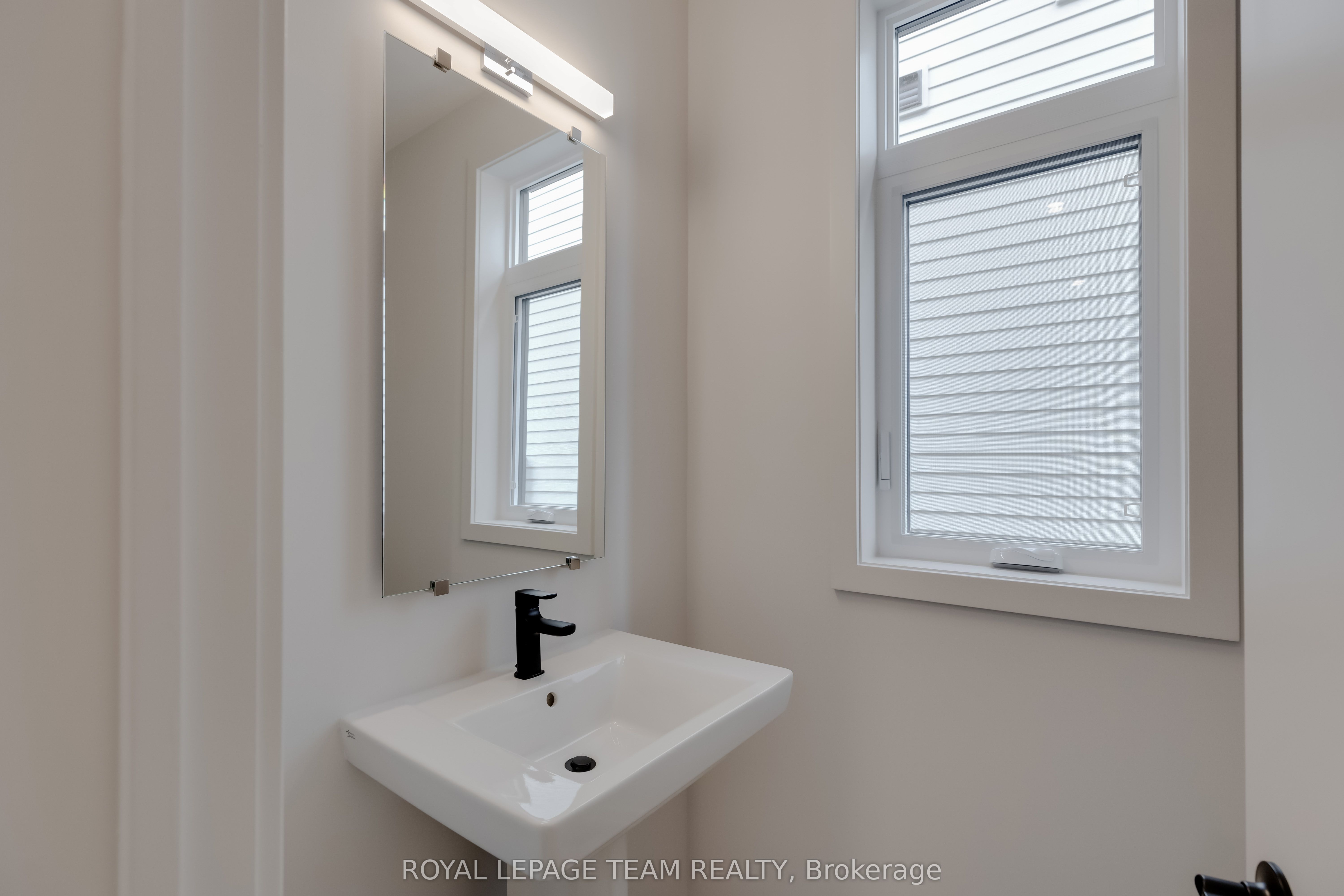 405 Point Grey Terrace Property Photo 8