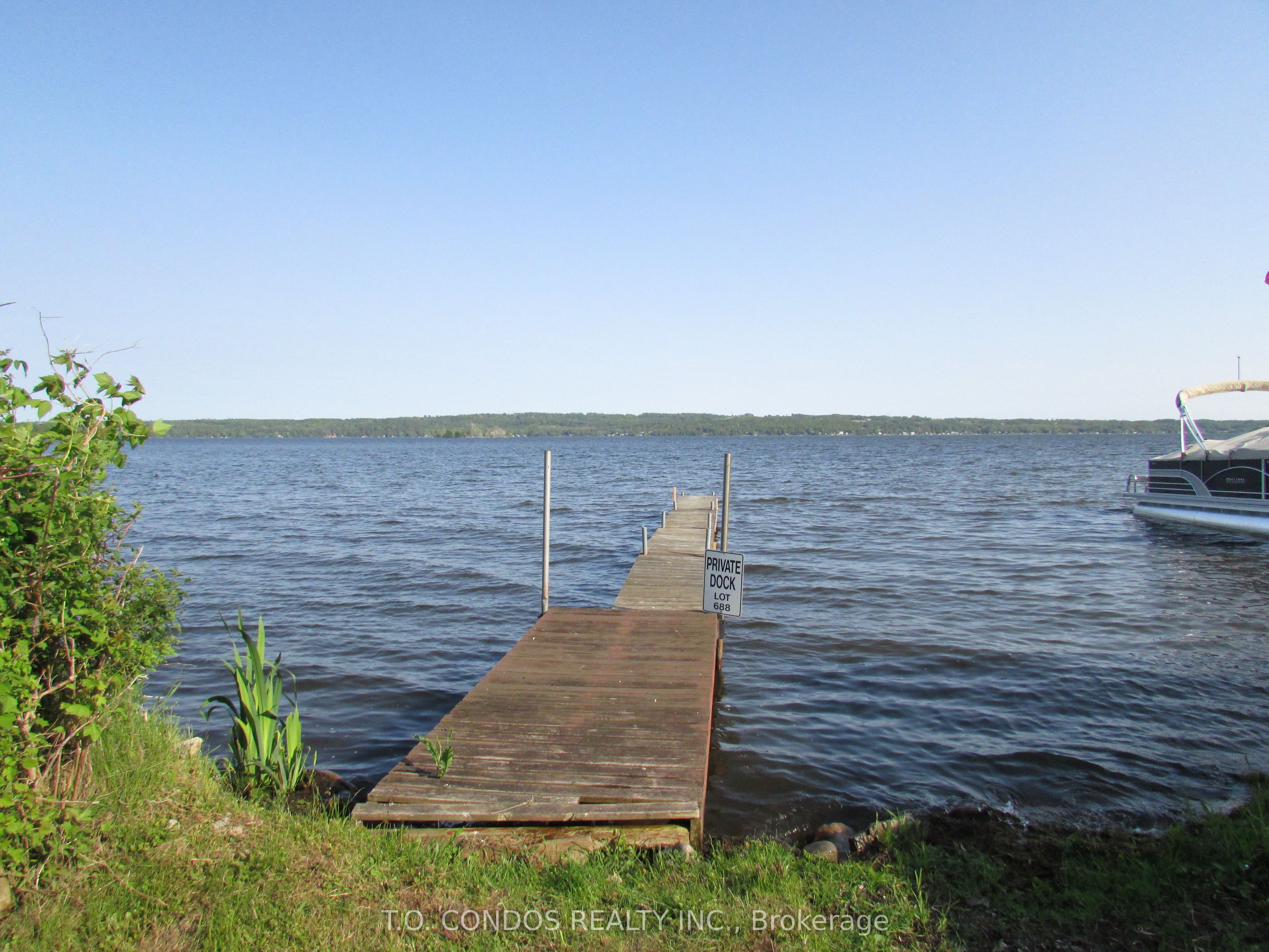 688 North Shore Drive Property Photo 1