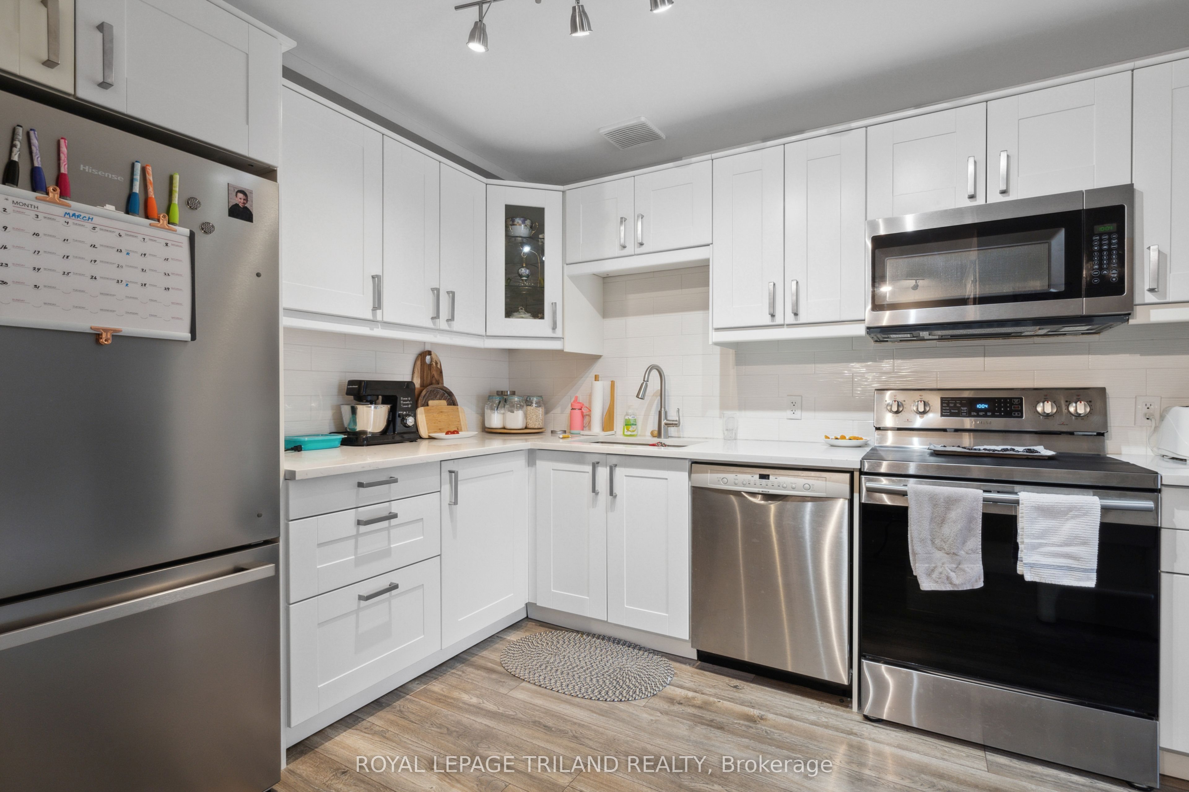 70 Stokes Road Property Photo 8