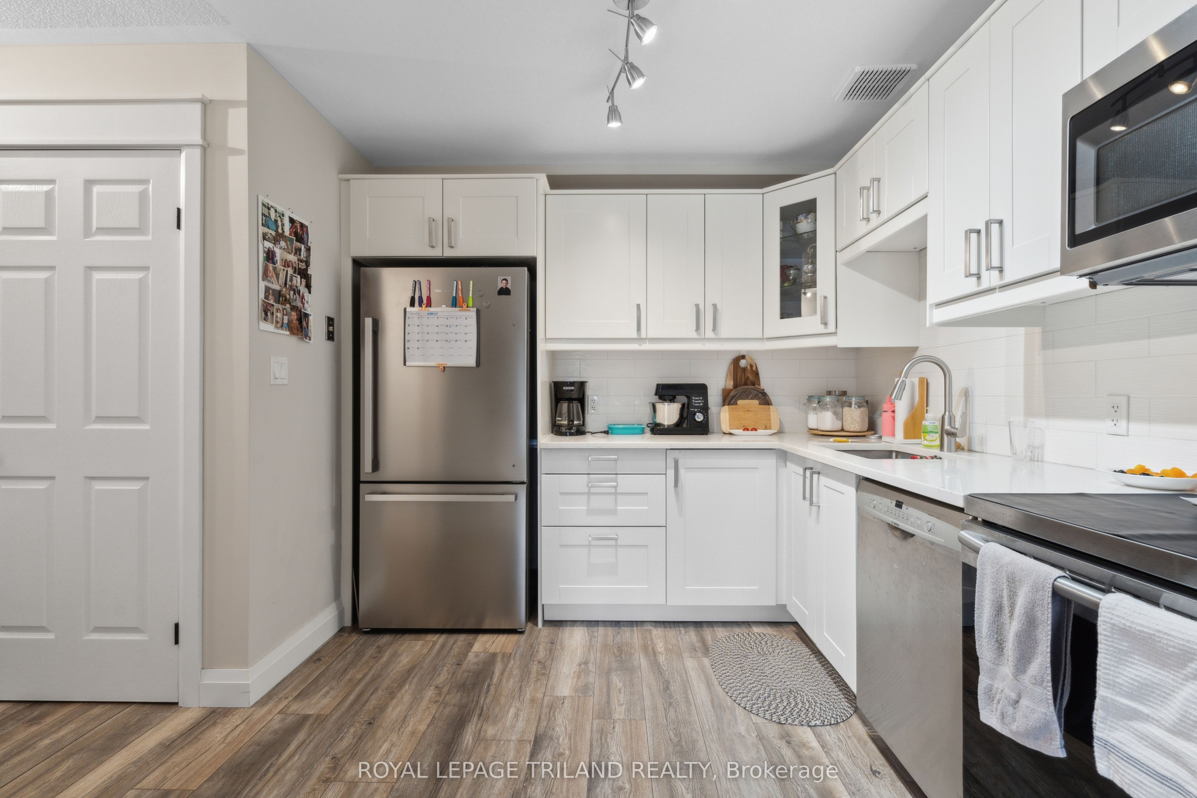 70 Stokes Road Property Photo 9