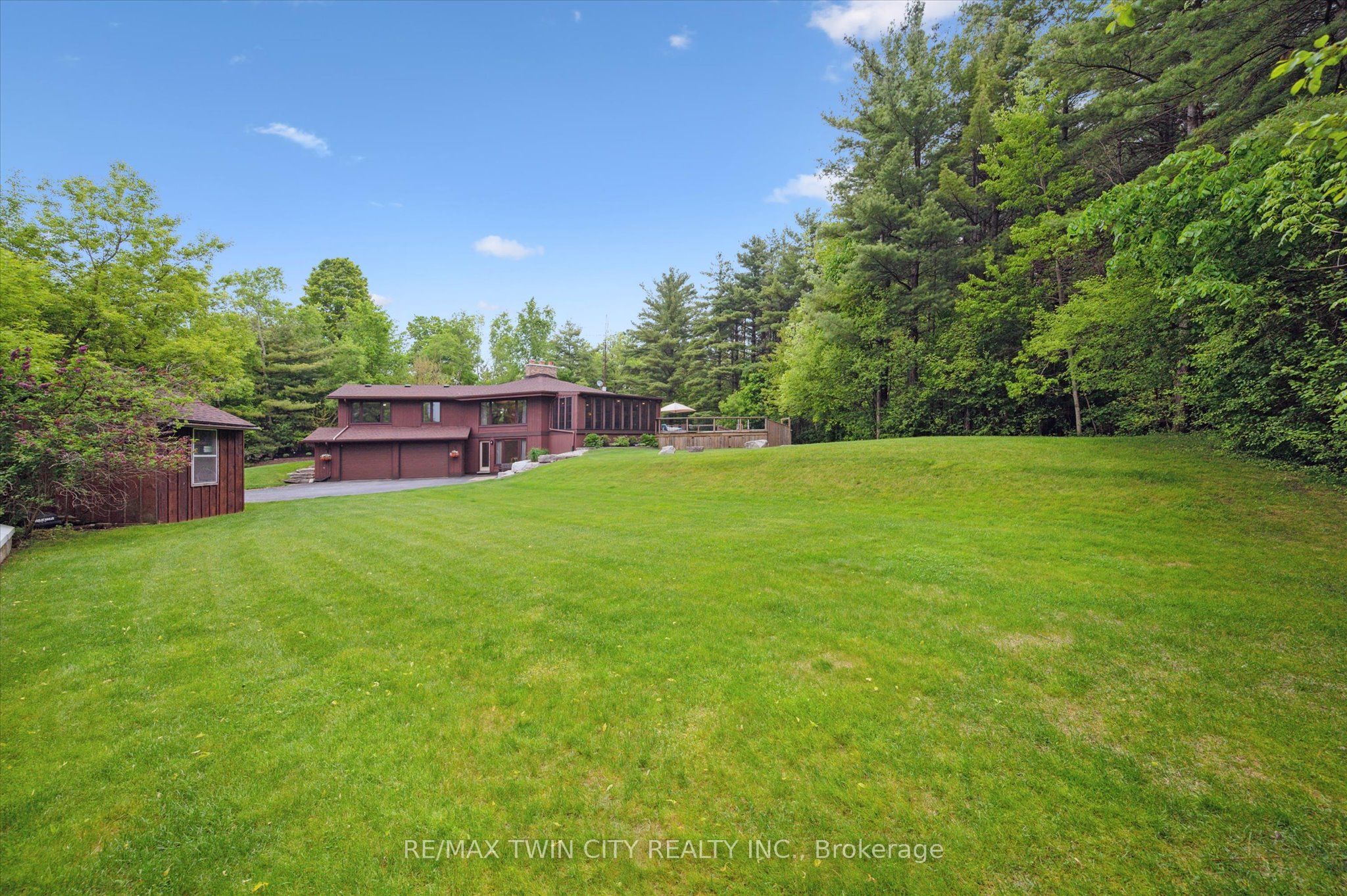 6587 Wellington Road 34 Road Property Photo 38