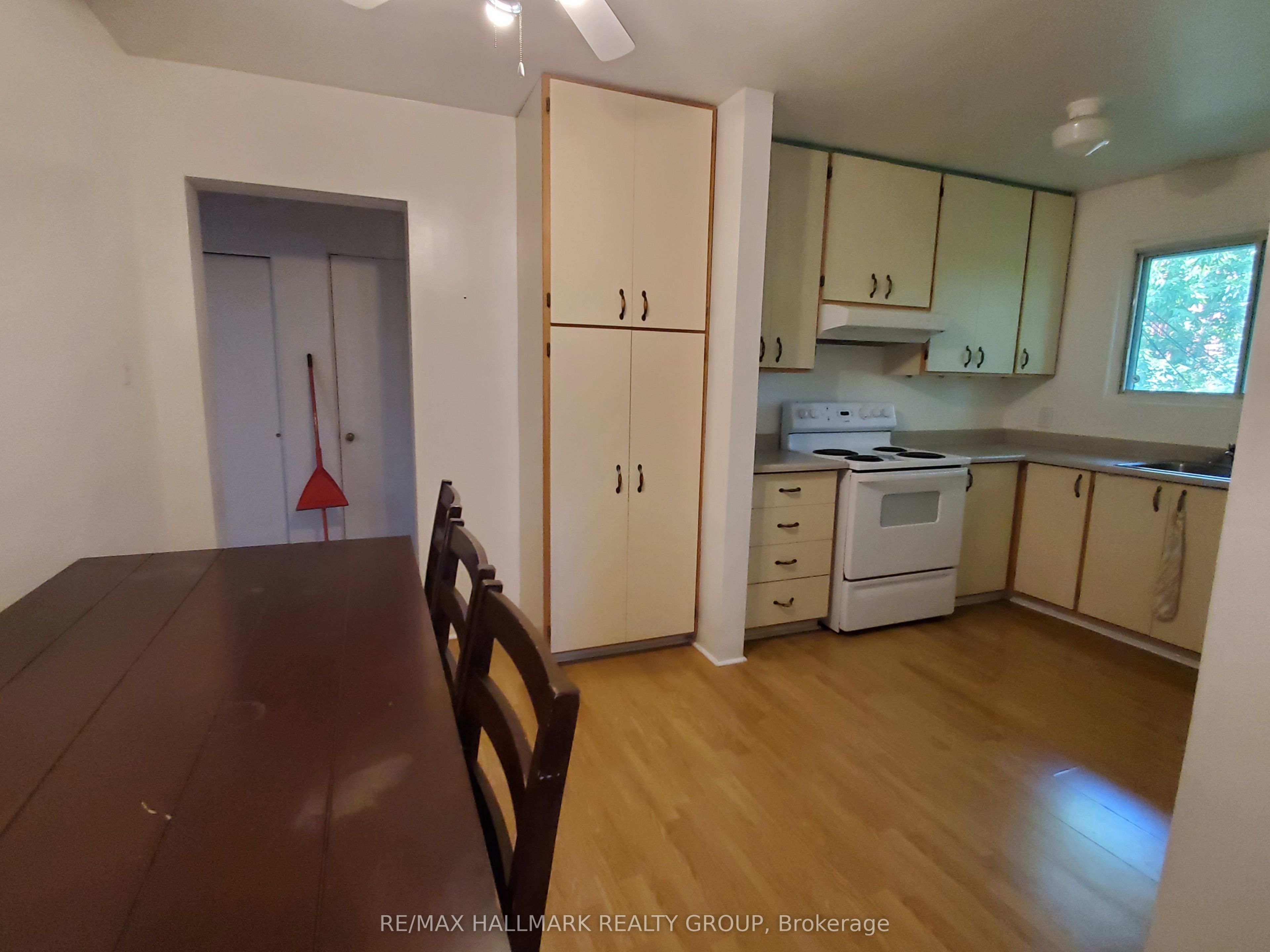 1390 Mayview Avenue Property Photo 5