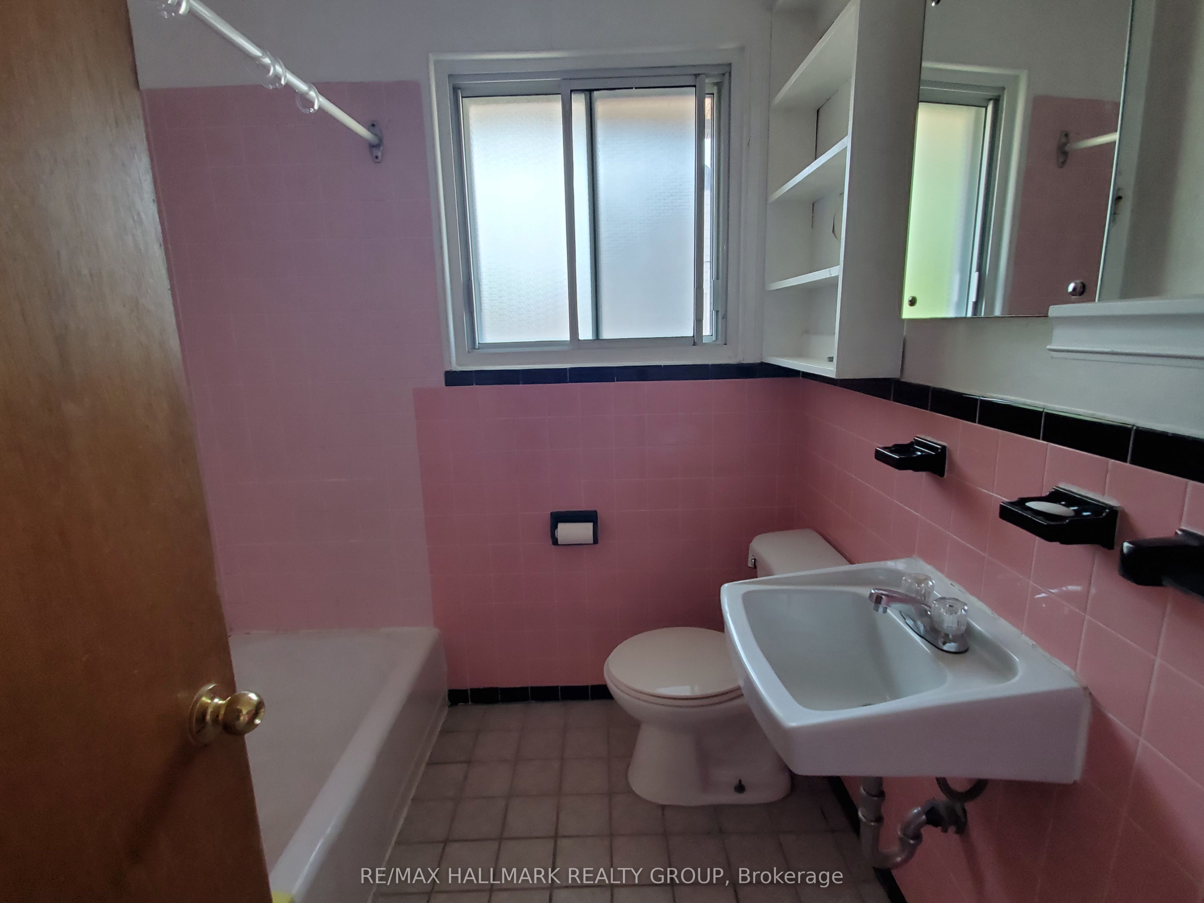 1390 Mayview Avenue Property Photo 8