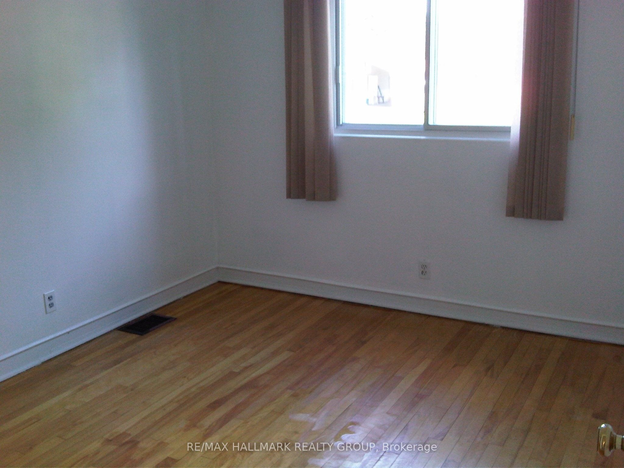 1390 Mayview Avenue Property Photo 9