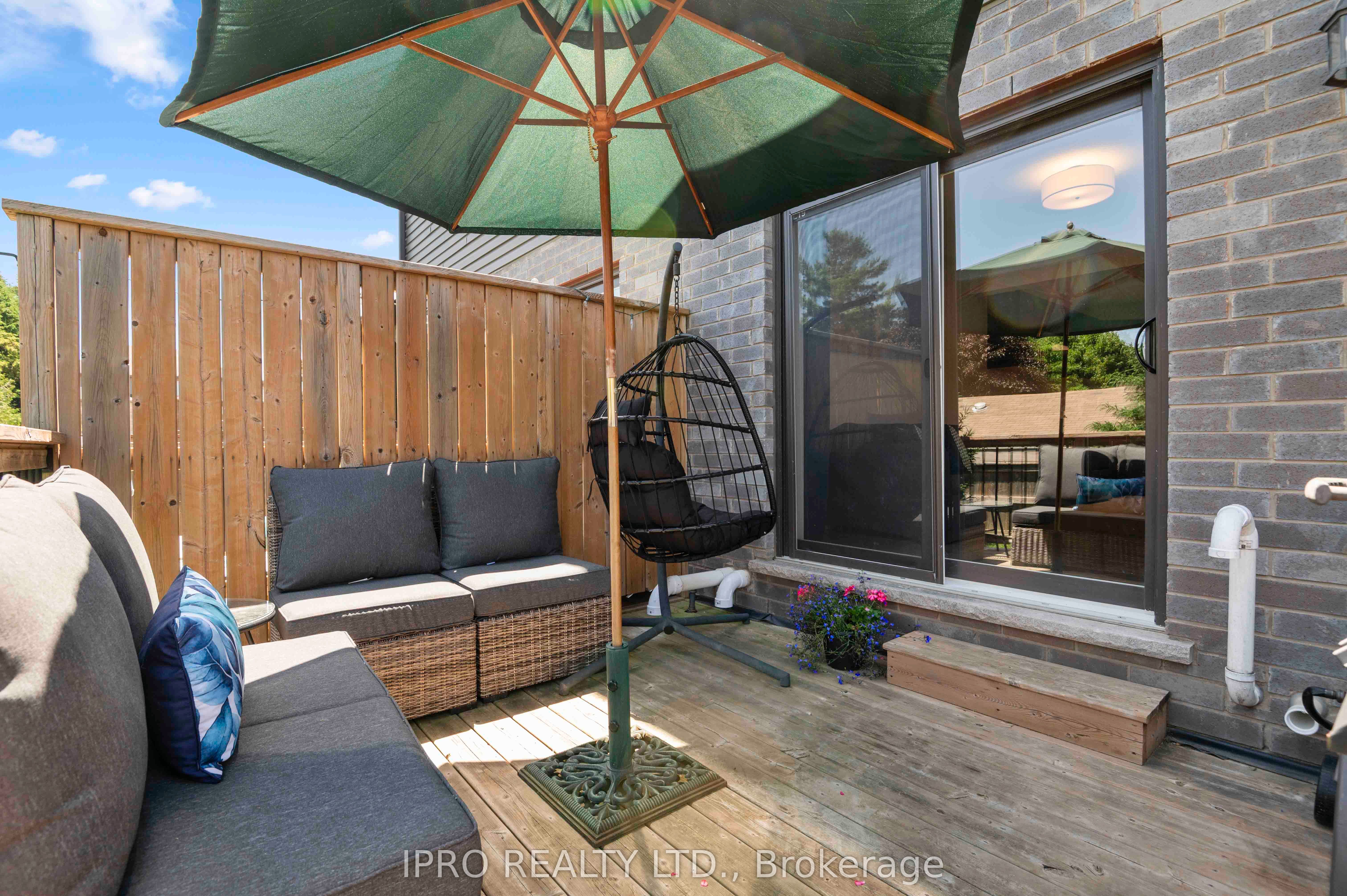 #13 - 19 Lawson Street Property Photo 21