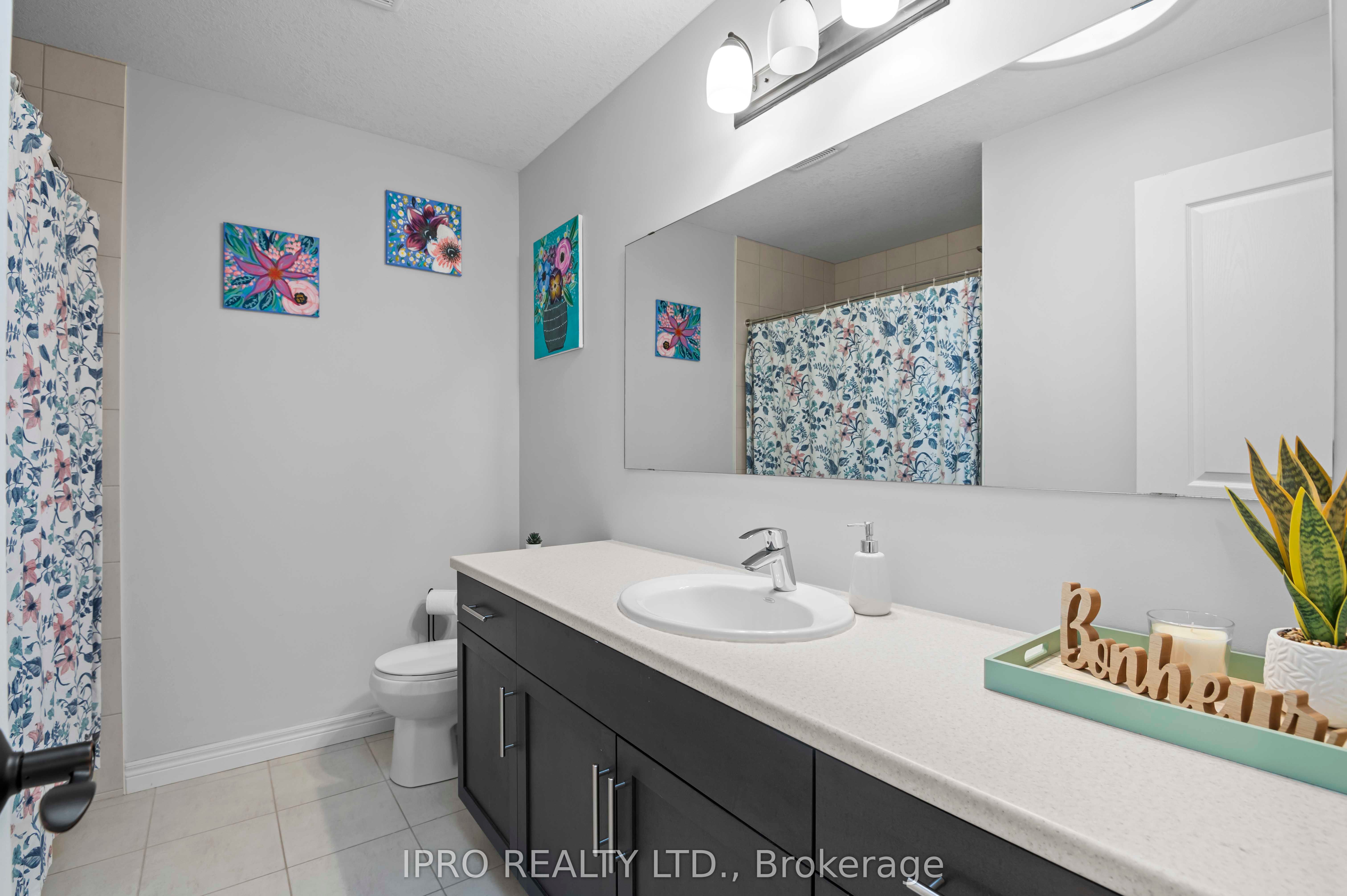 #13 - 19 Lawson Street Property Photo 34
