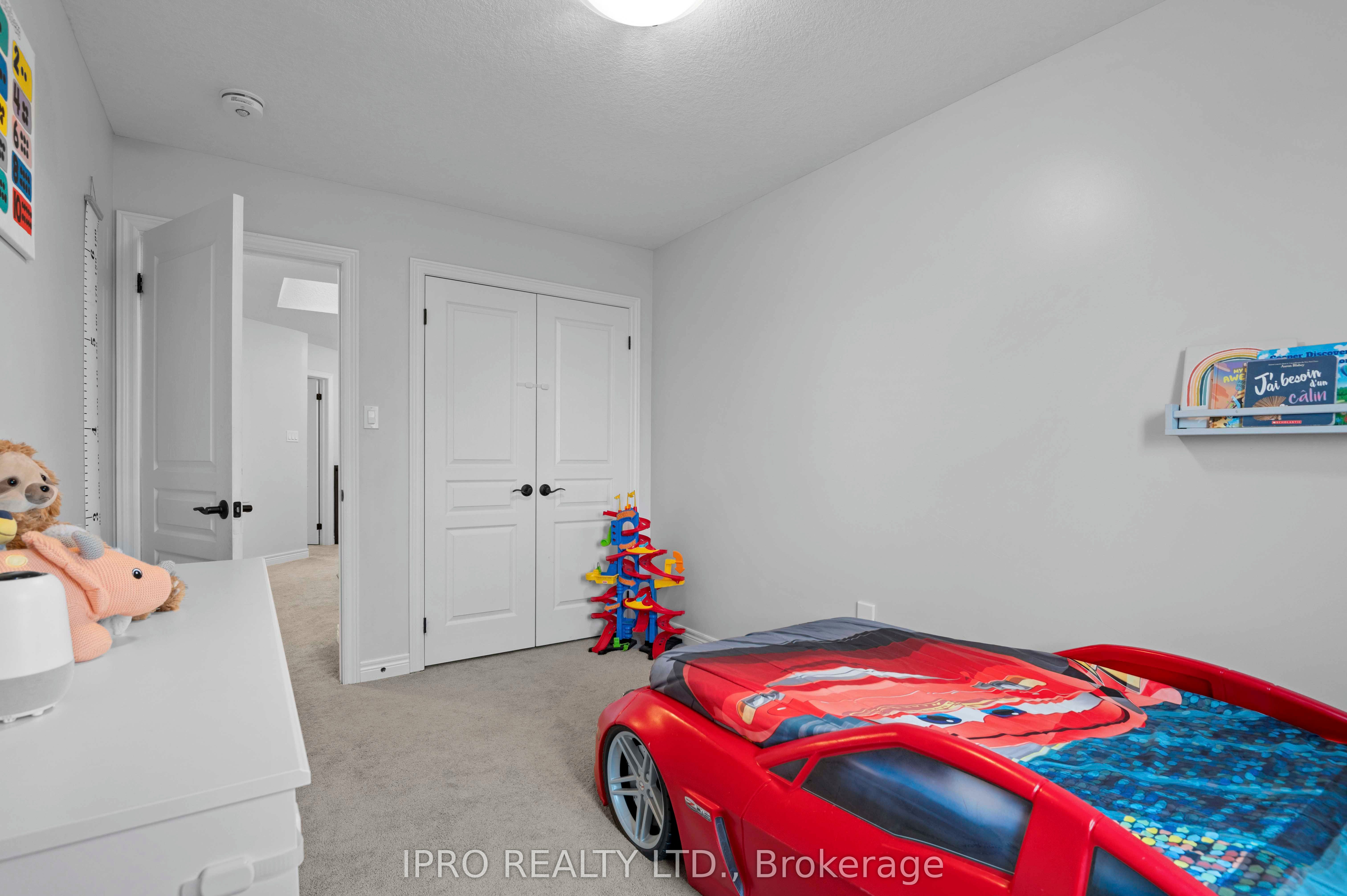 #13 - 19 Lawson Street Property Photo 38