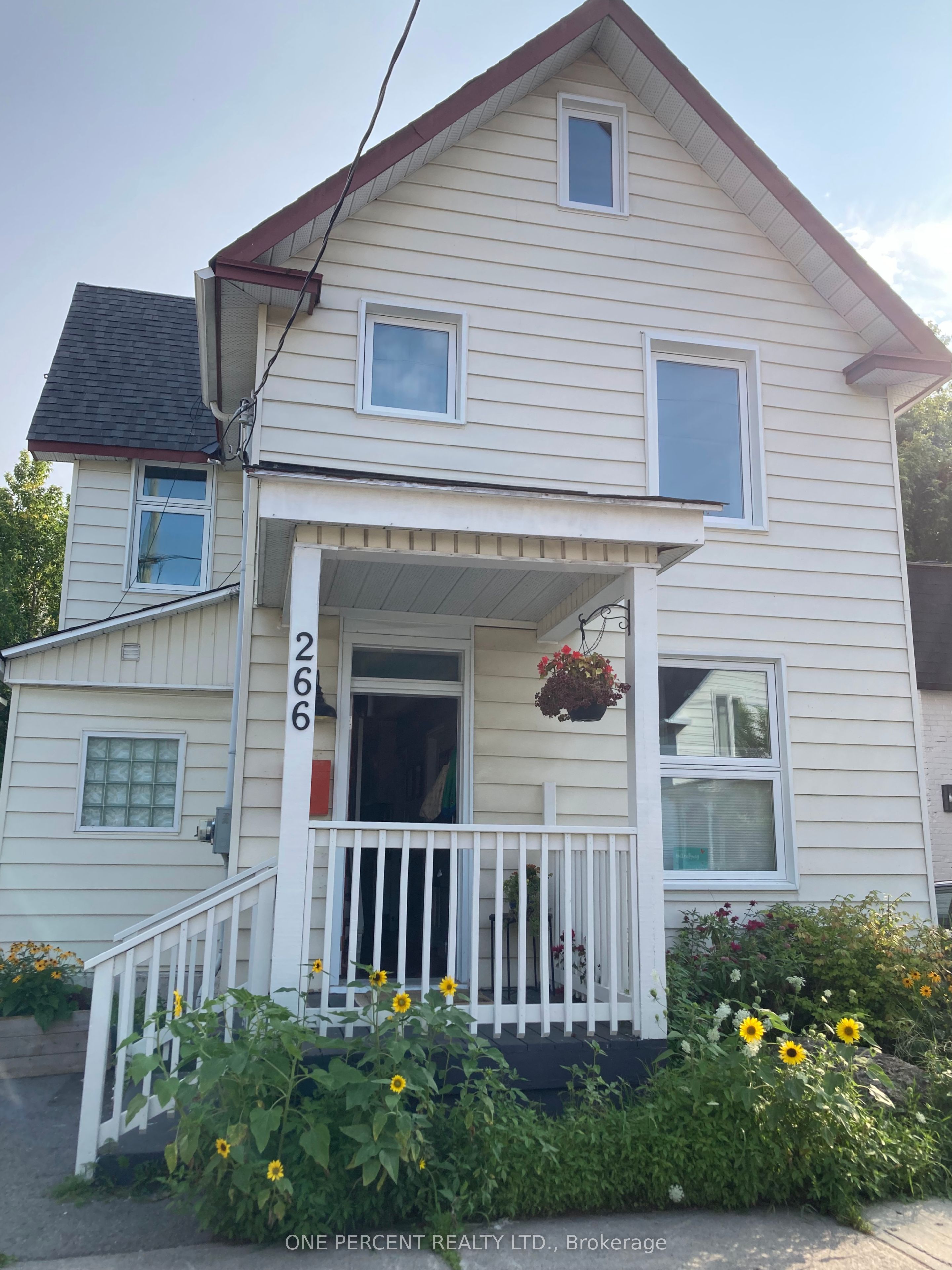 266 Bradley Avenue Property Photo 1