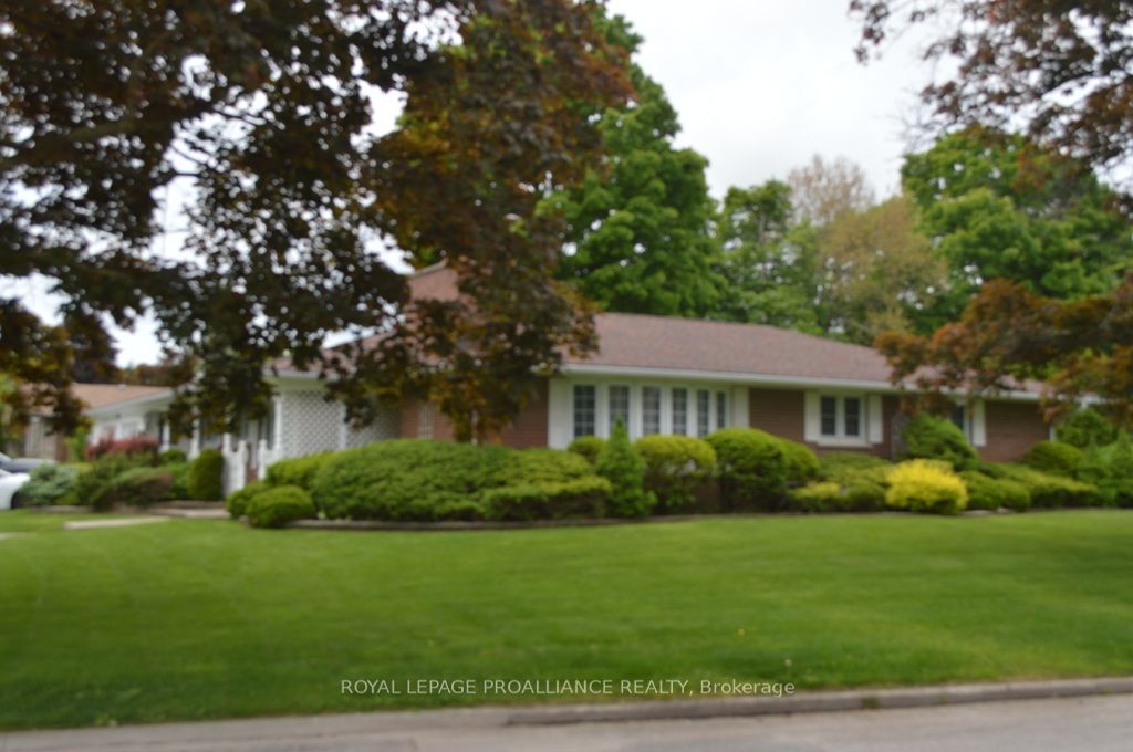 9 Parkview Heights Property Photo 2