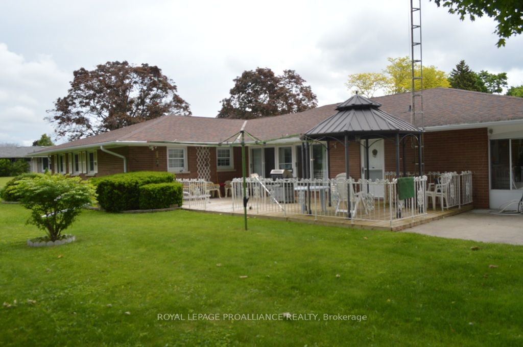 9 Parkview Heights Property Photo 23