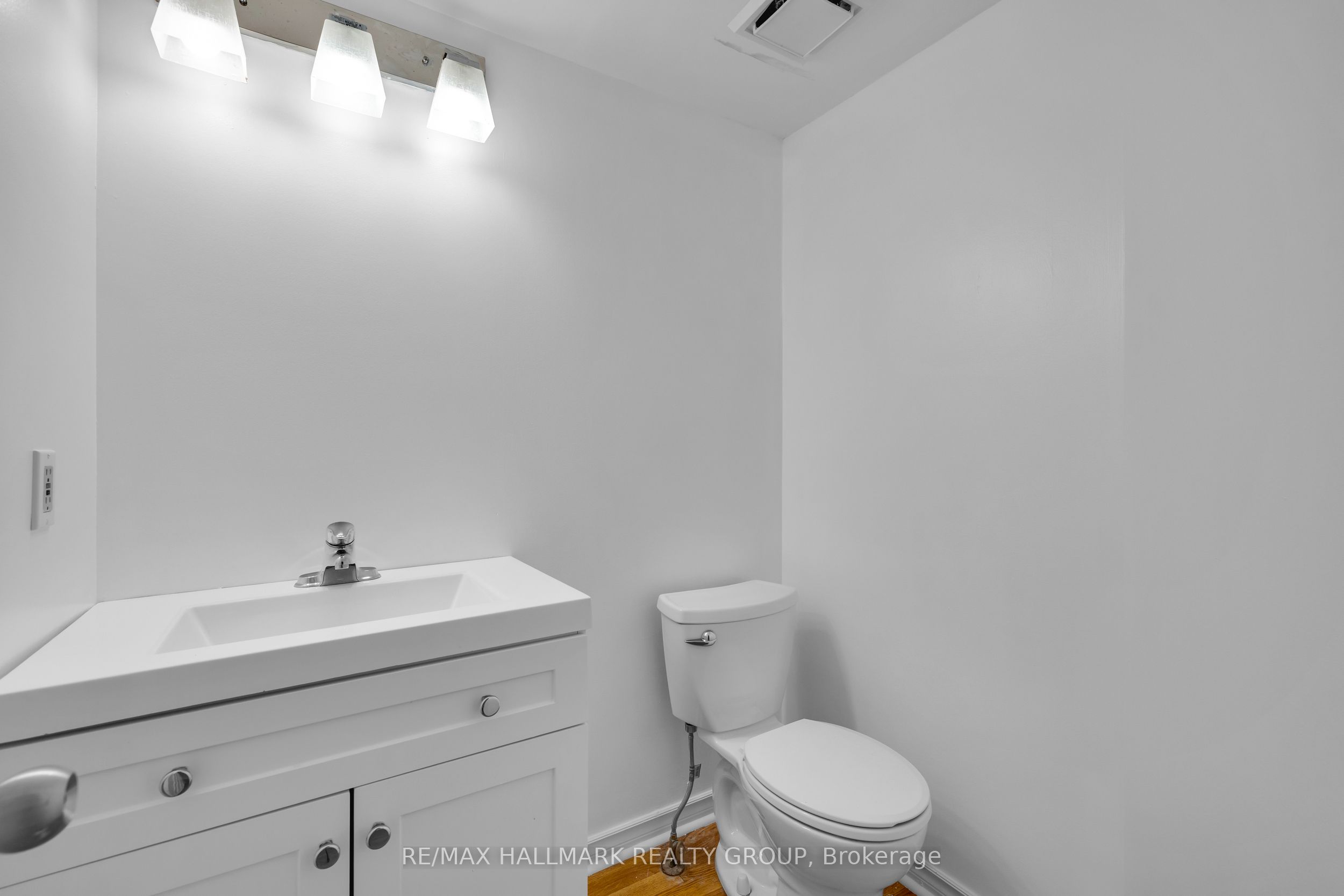 131 Tartan Drive Property Photo 4