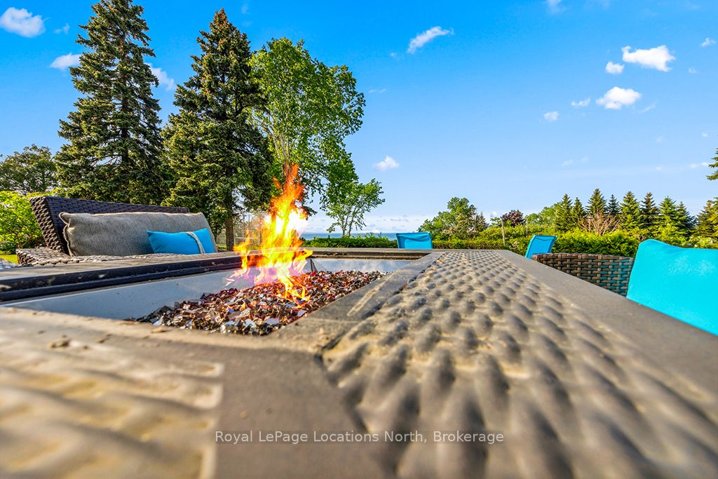 139 Lakeshore Road E 7 Property Photo 31